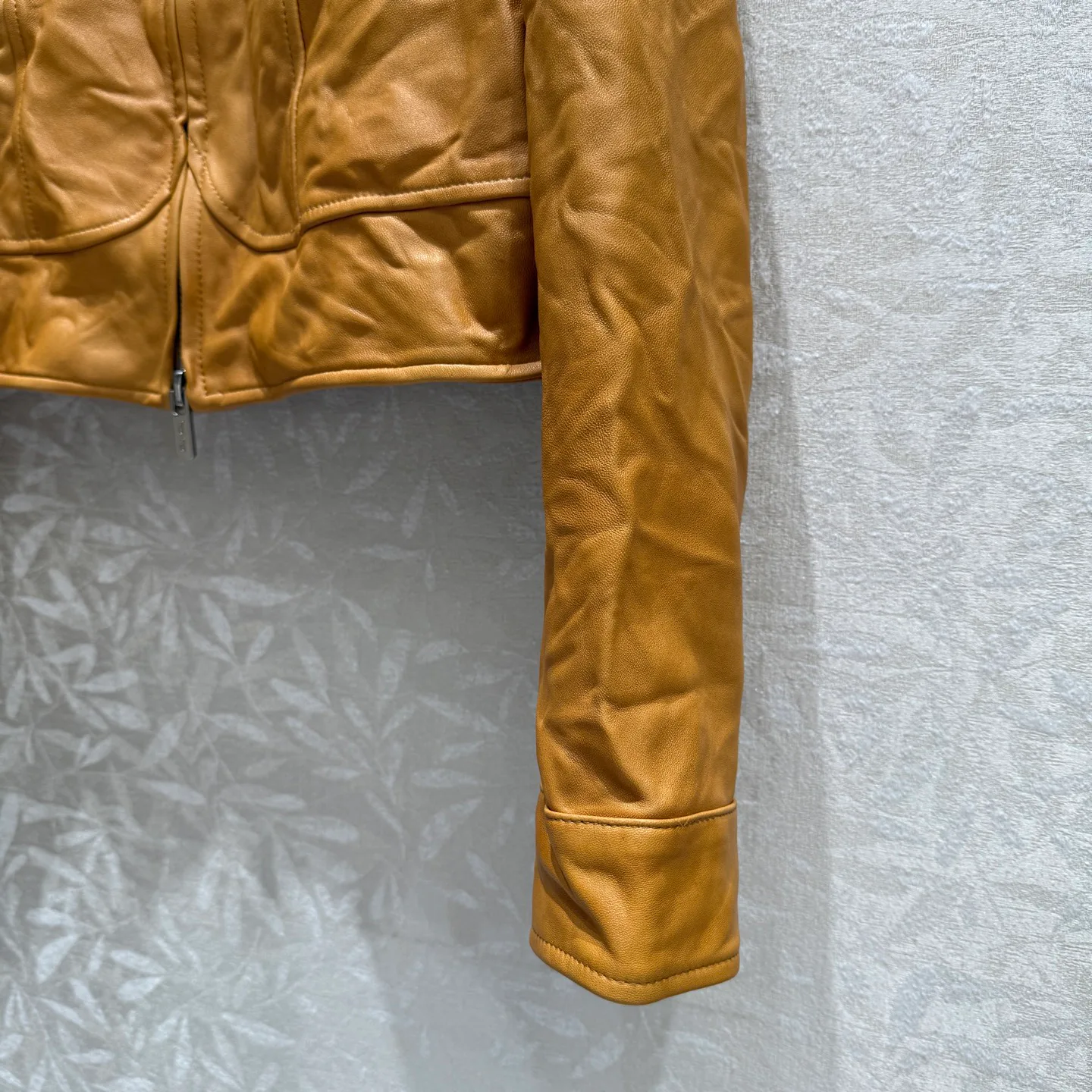 Women's Leather Jackets And Sheepskin Coats MIU MIU 18172604