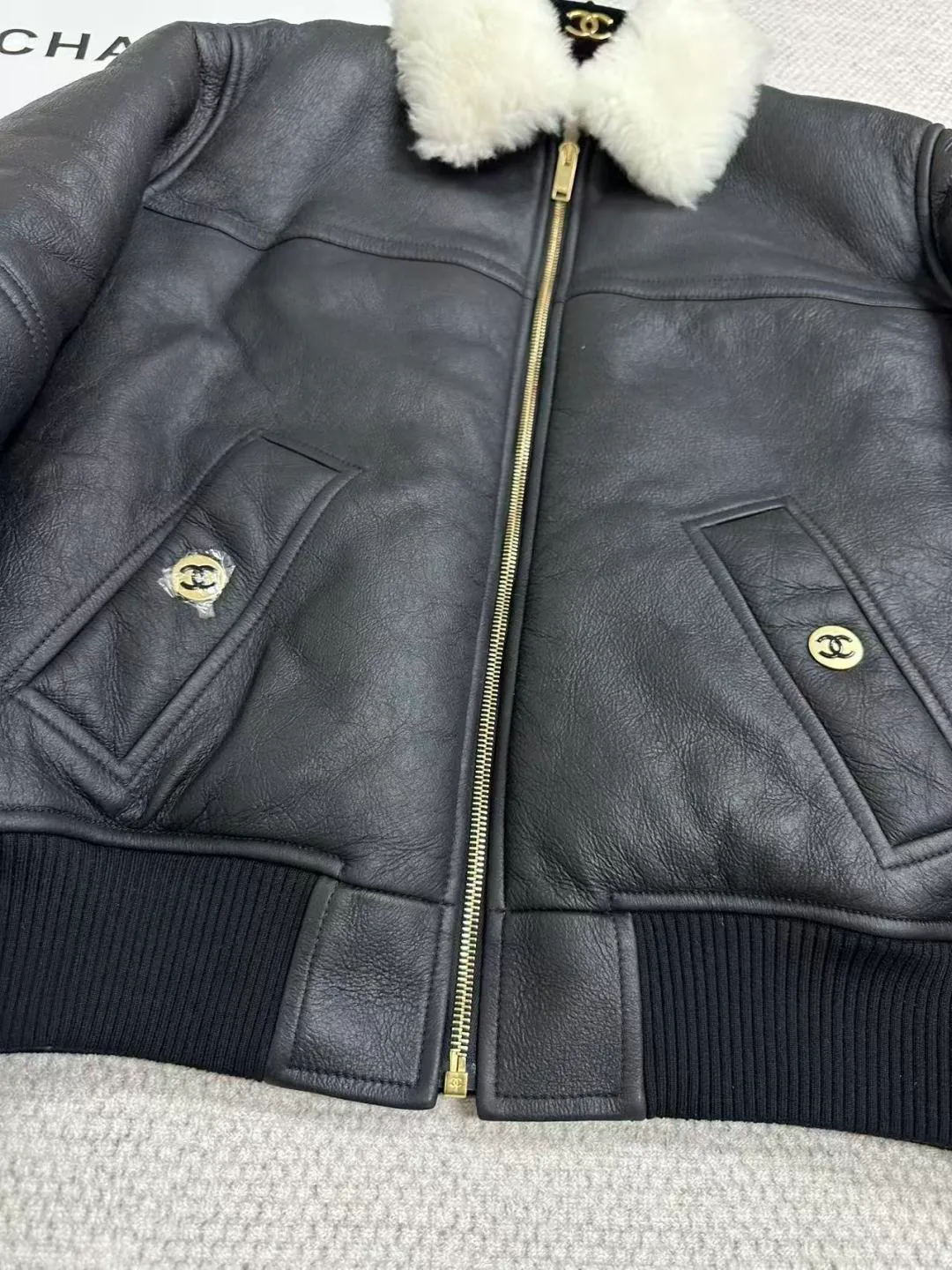 Women's Leather Jackets And Sheepskin Coats CHANEL 18363158