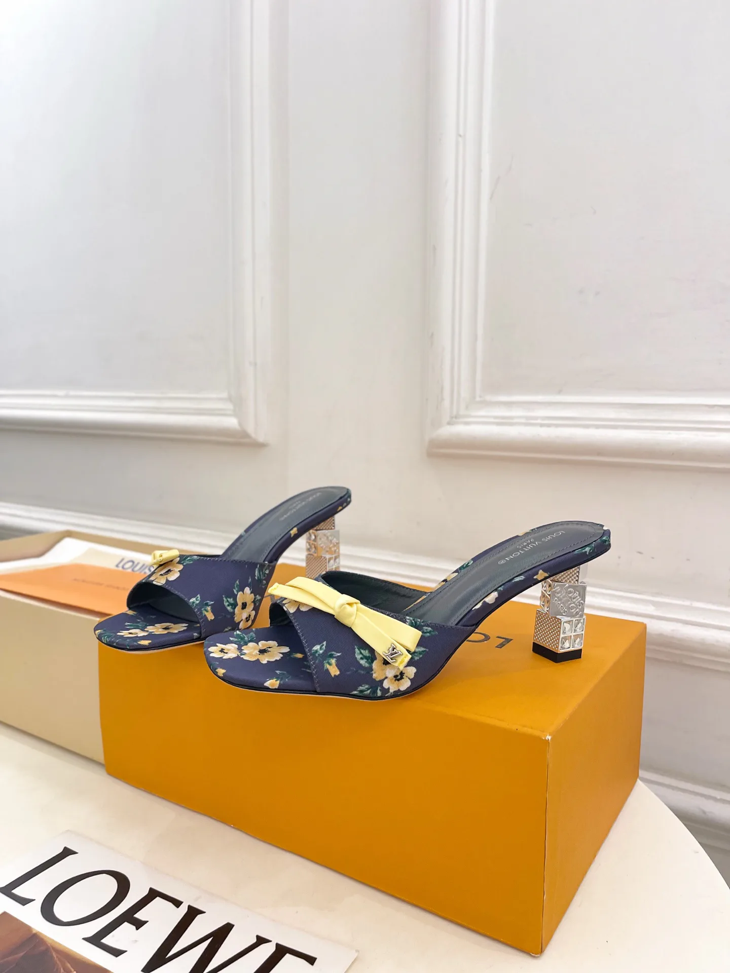 Women's Mules And Clogs LOUIS VUITTON 18034944