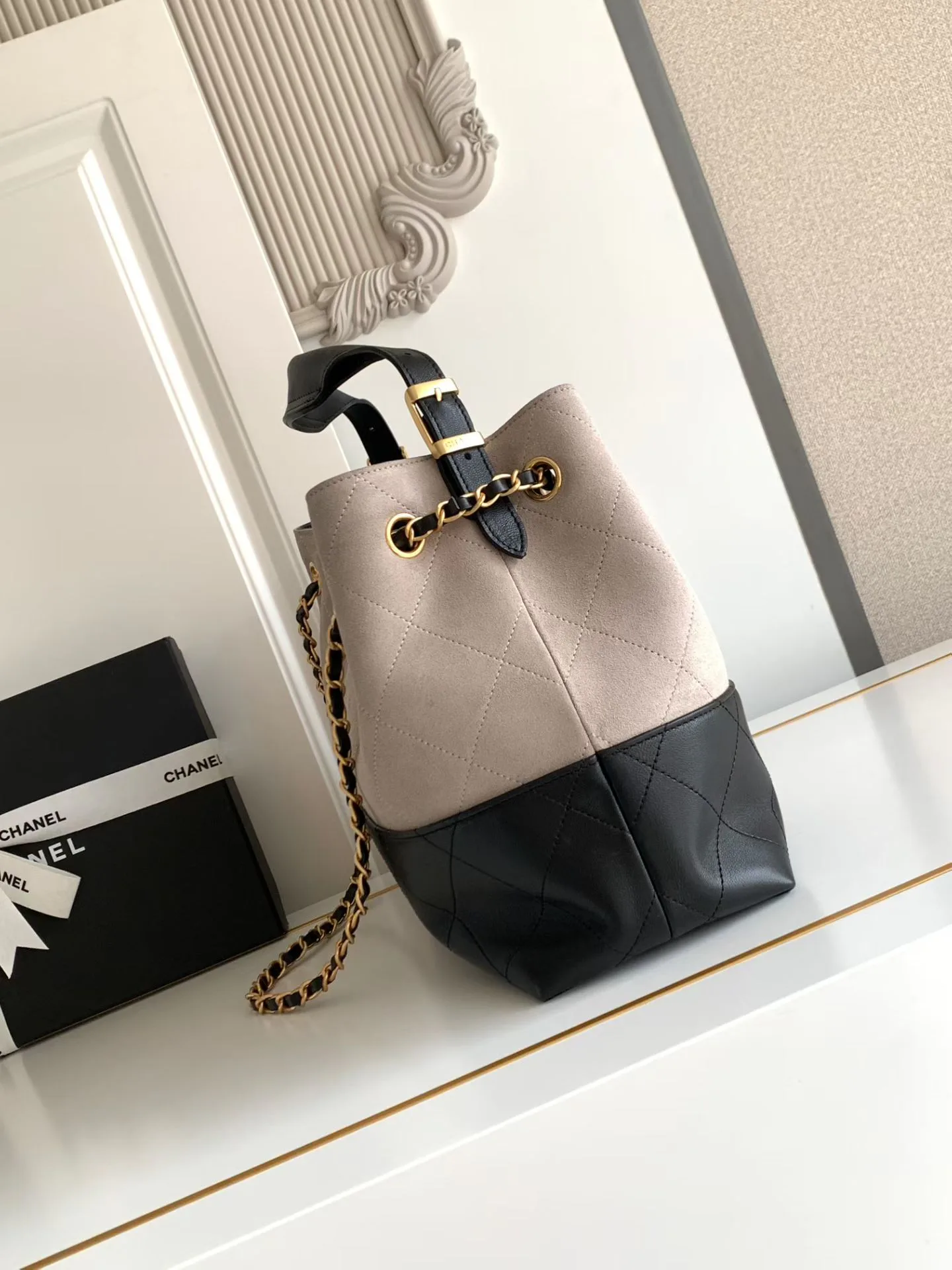 Women's Classic Handbags CHANEL 18526044