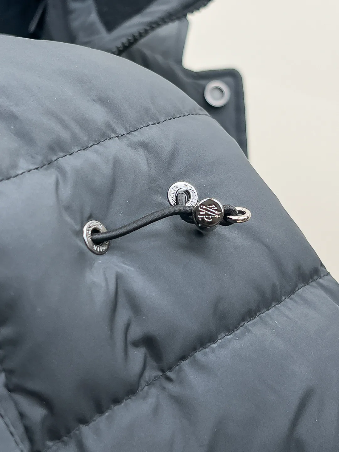 Men's Jackets And Down Jackets MONCLER 18499142