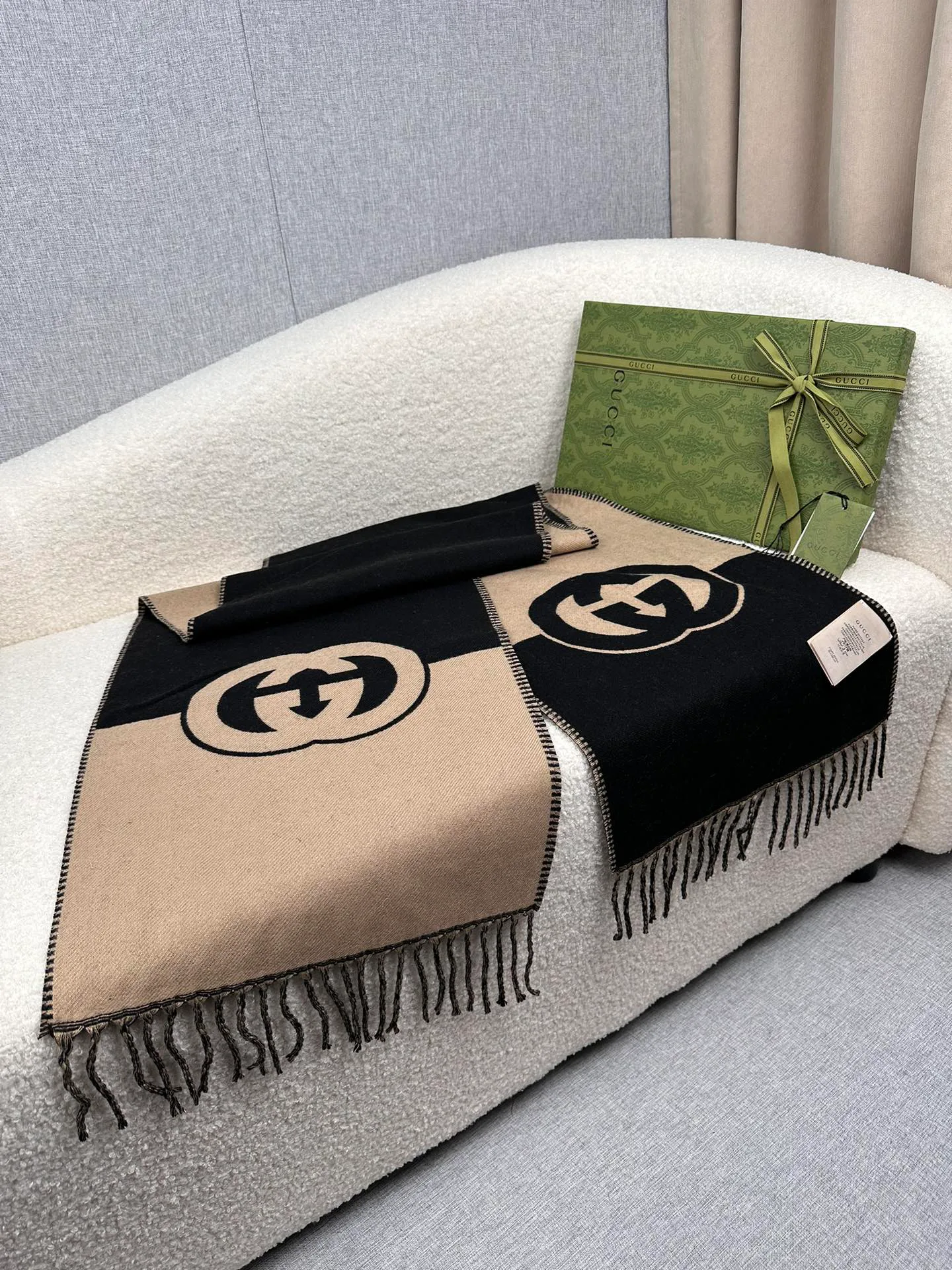 Scarves GUCCI 18275029