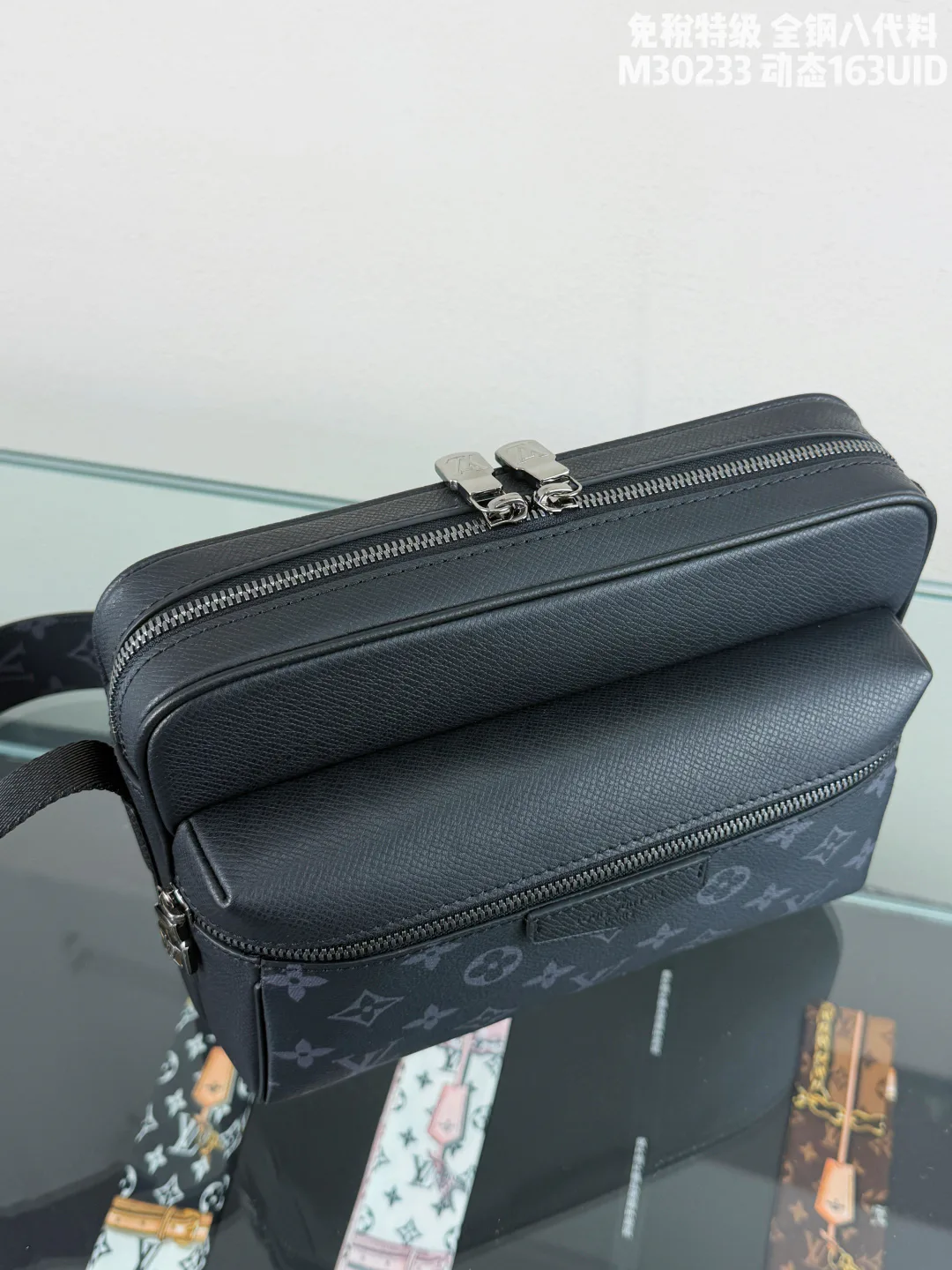 Women's Shoulder Bags LOUIS VUITTON 17999795
