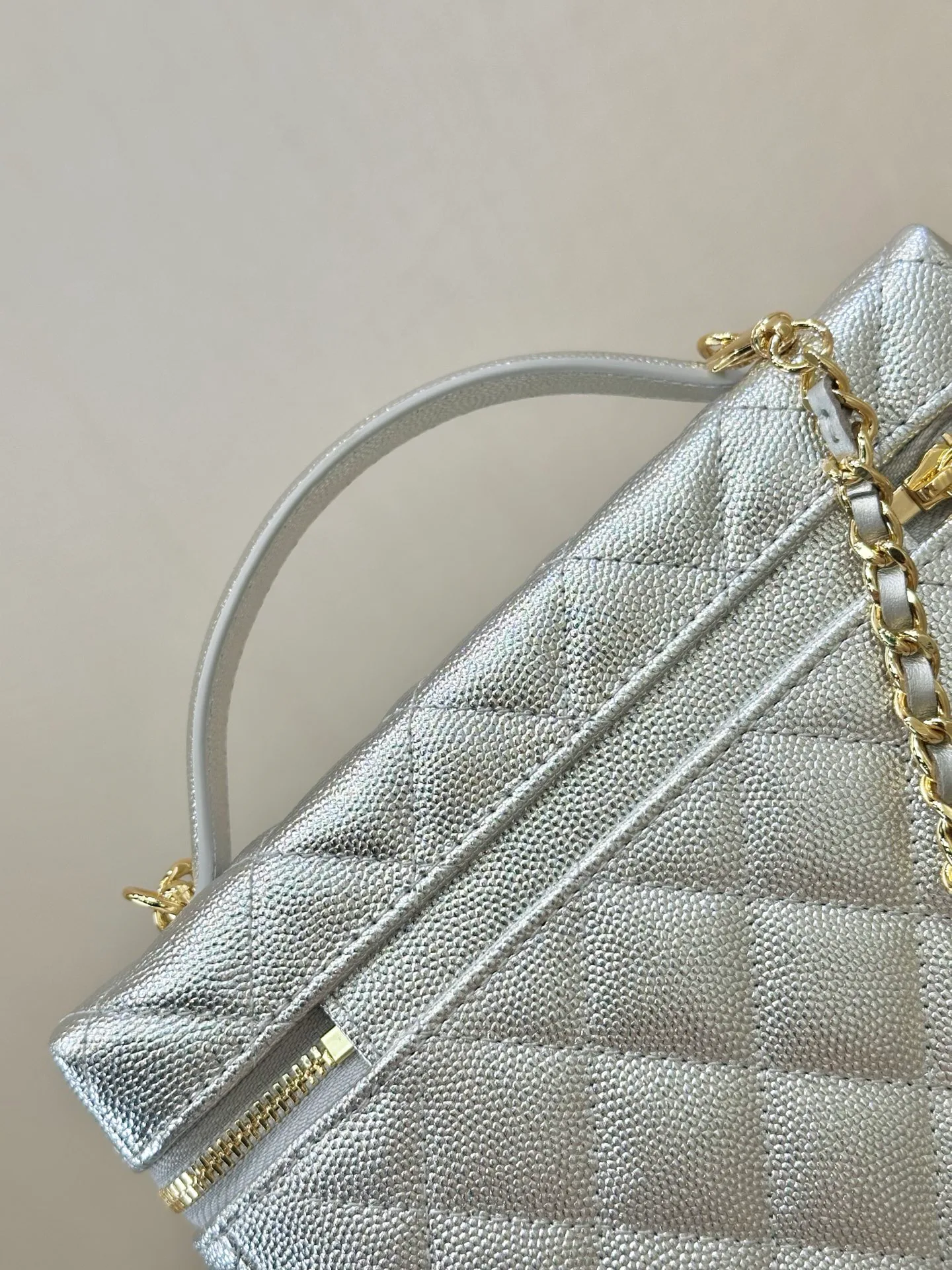 Women's Classic Handbags CHANEL 17376213