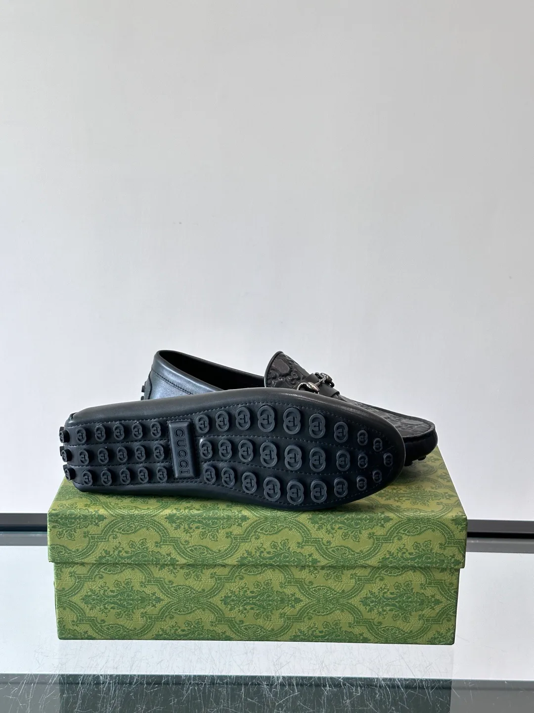 Men's Loafers And Dress Shoes GUCCI 17588553