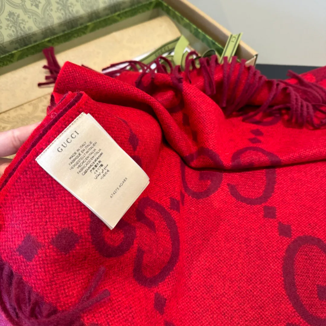 Scarves GUCCI 17896032
