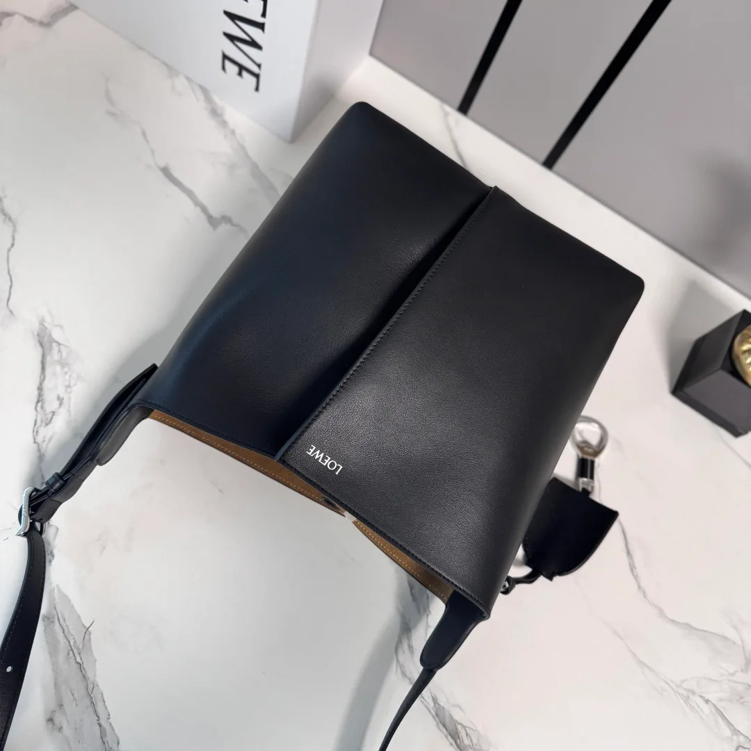 Women's Classic Handbags LOEWE 18004242