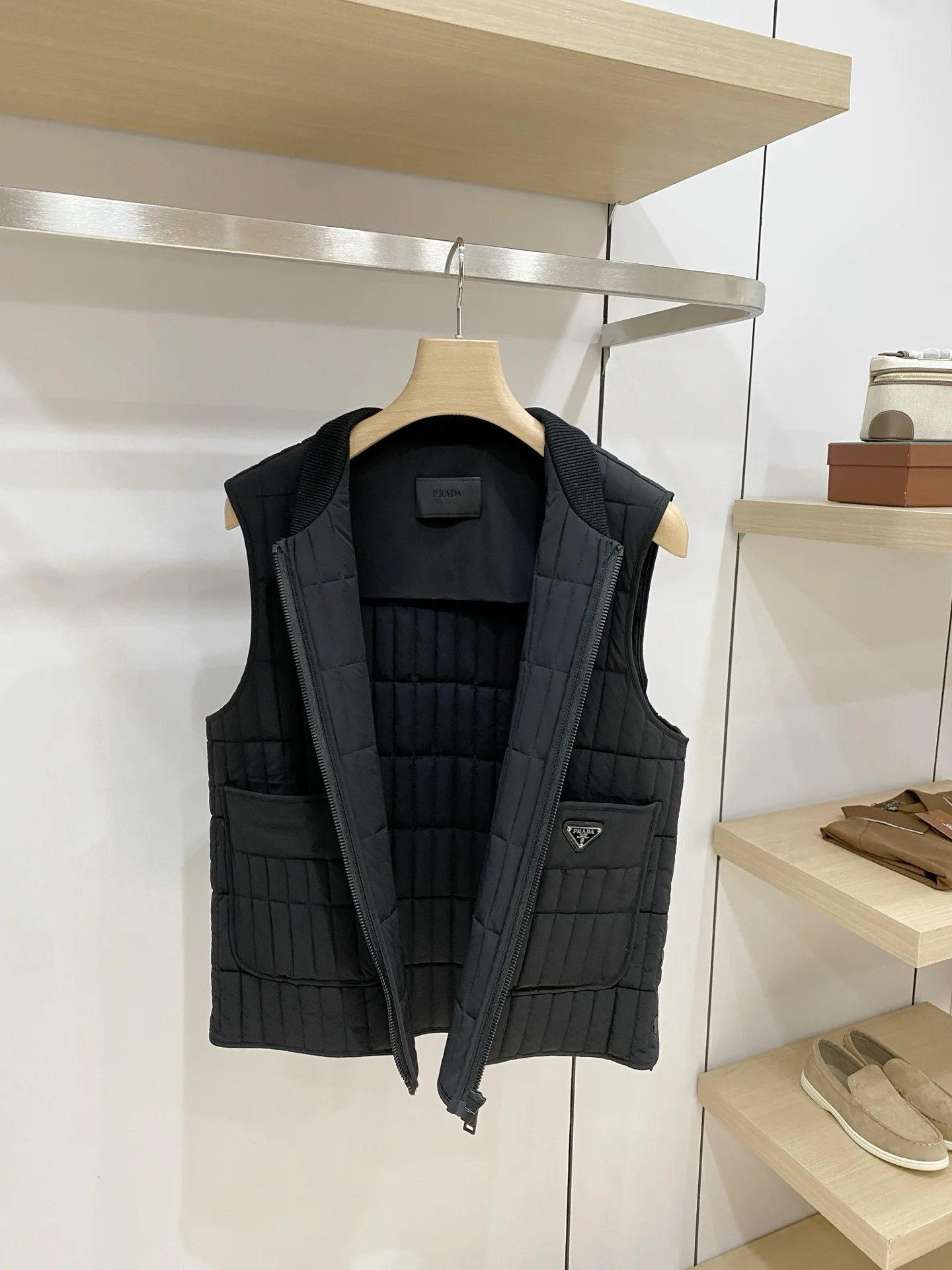 Жилеты Мужские Prada 18596331