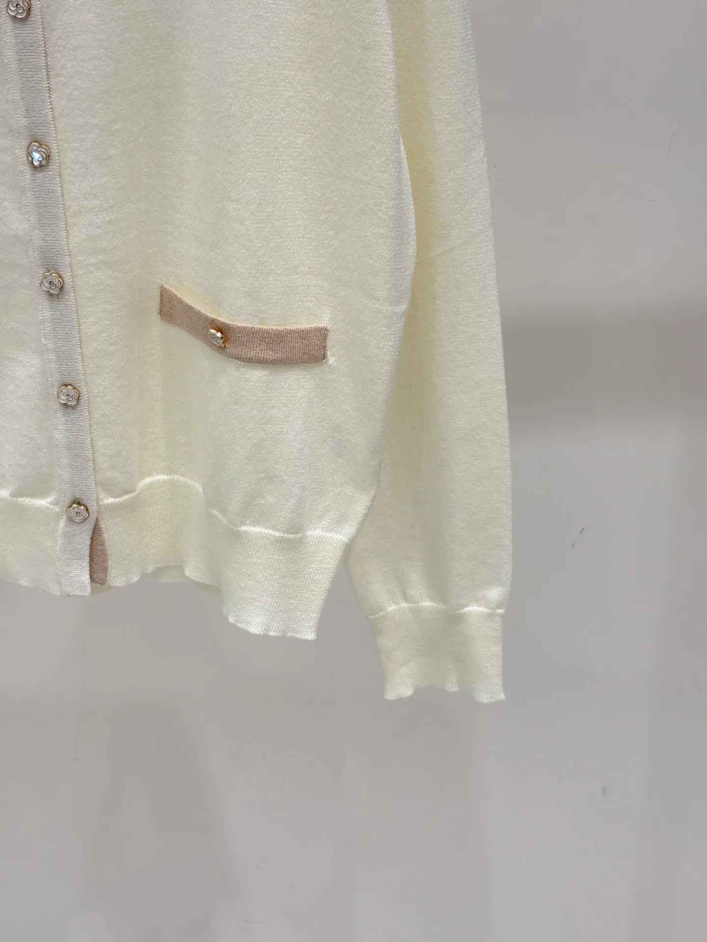 Women's Jumpers And Sweaters CHANEL 18138051