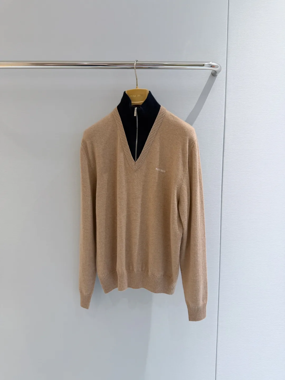 Women's Jumpers And Sweaters MIU MIU 18050200