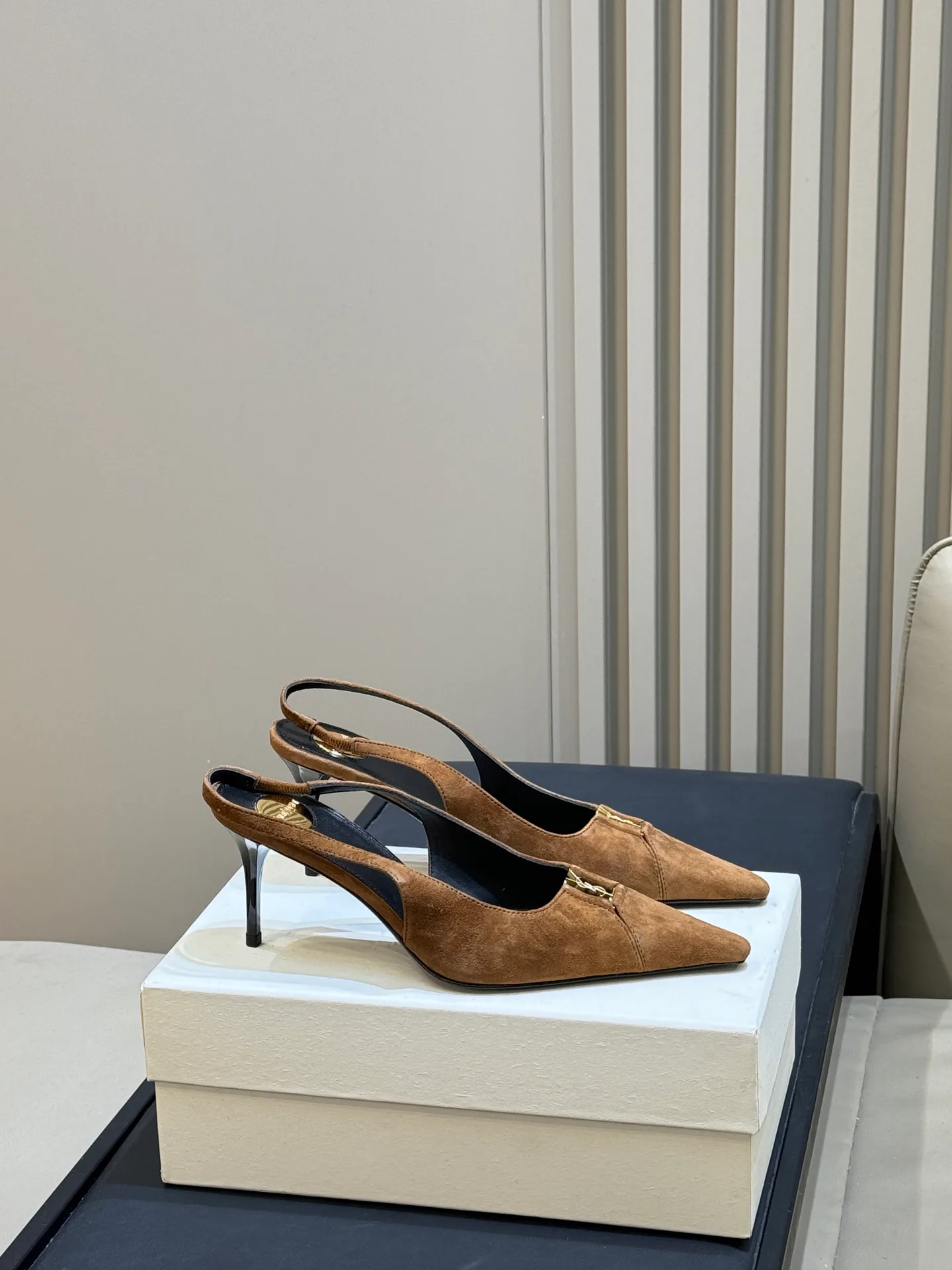 Women's Heels SAINT LAURENT 18073629