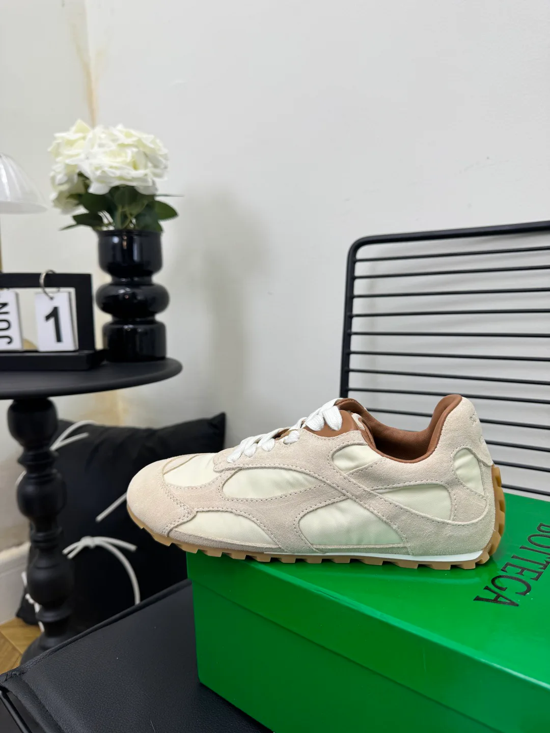 Women's Sneakers BOTTEGA VENETA 18367005