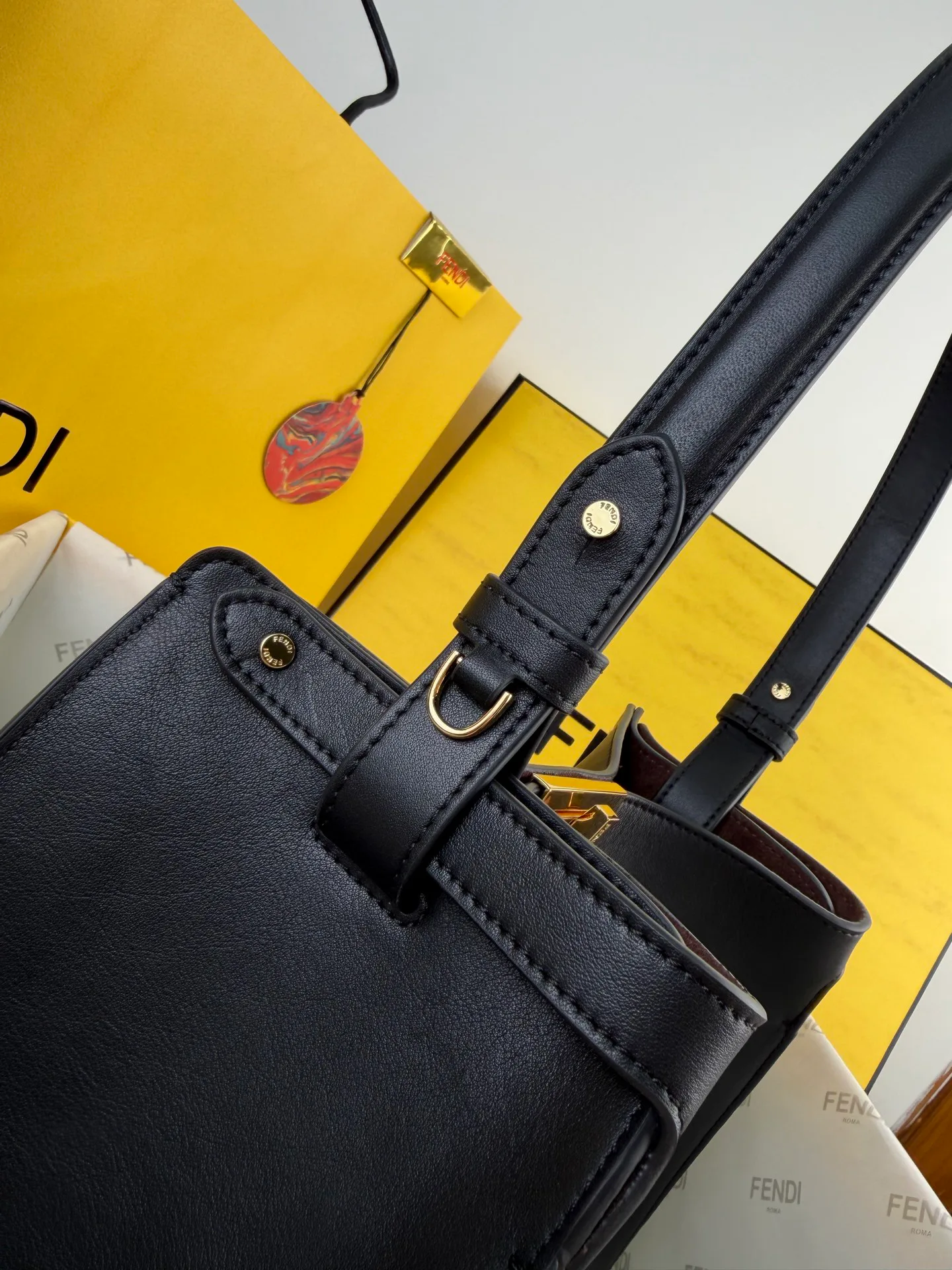 Women's Classic Handbags FENDI 17901913