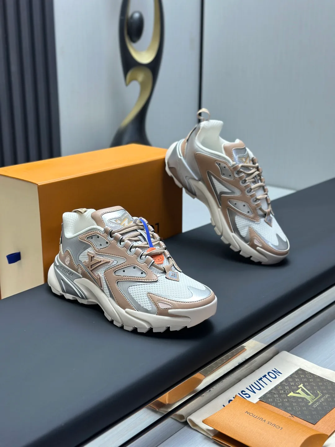 Men's Sneakers LOUIS VUITTON 18211993