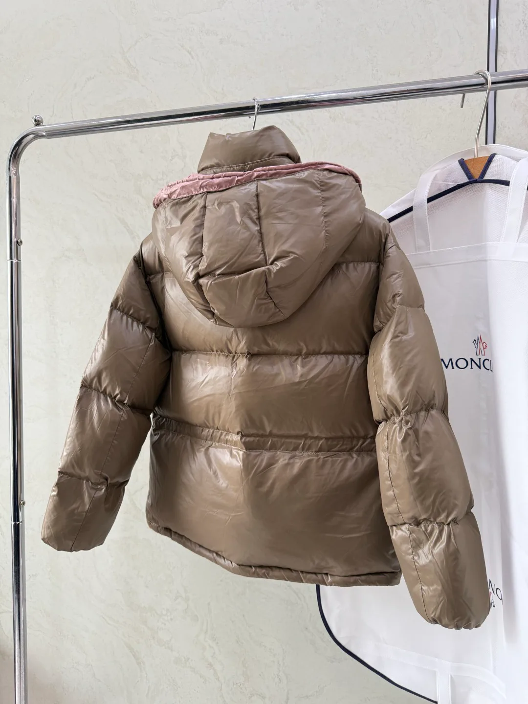 Куртки И Пуховики Мужские Moncler 18683791