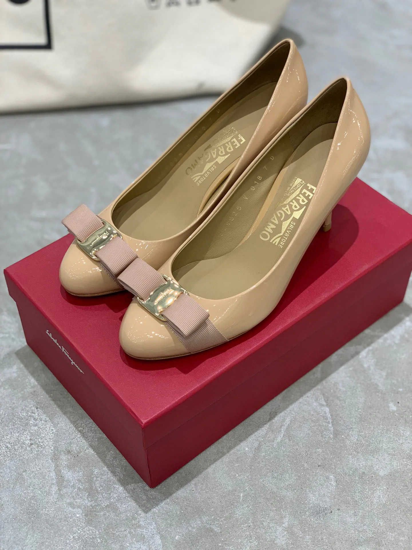 Women's Heels SALVATORE FERRAGAMO 18340718