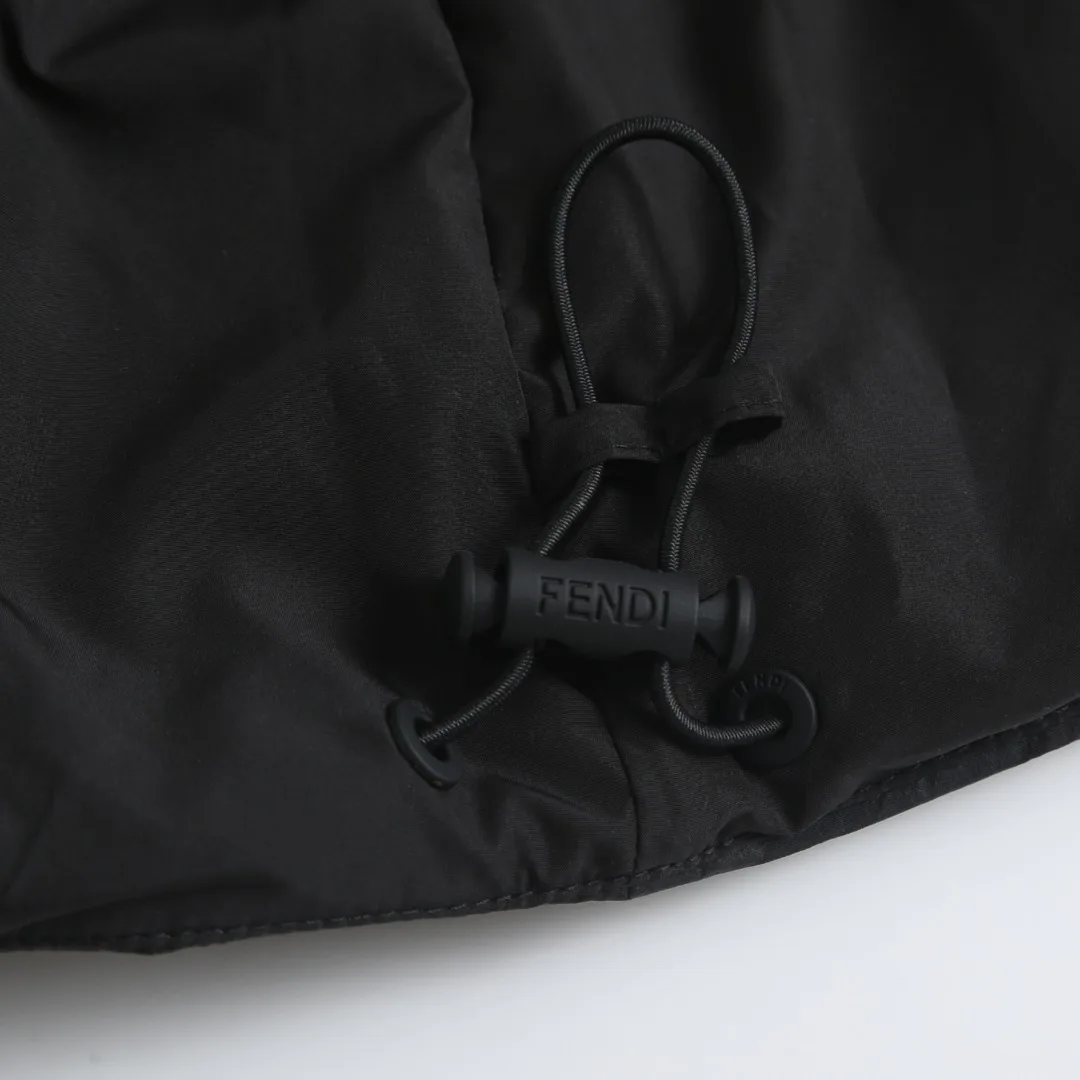 Women's Jackets And Down Jackets FENDI 18022608