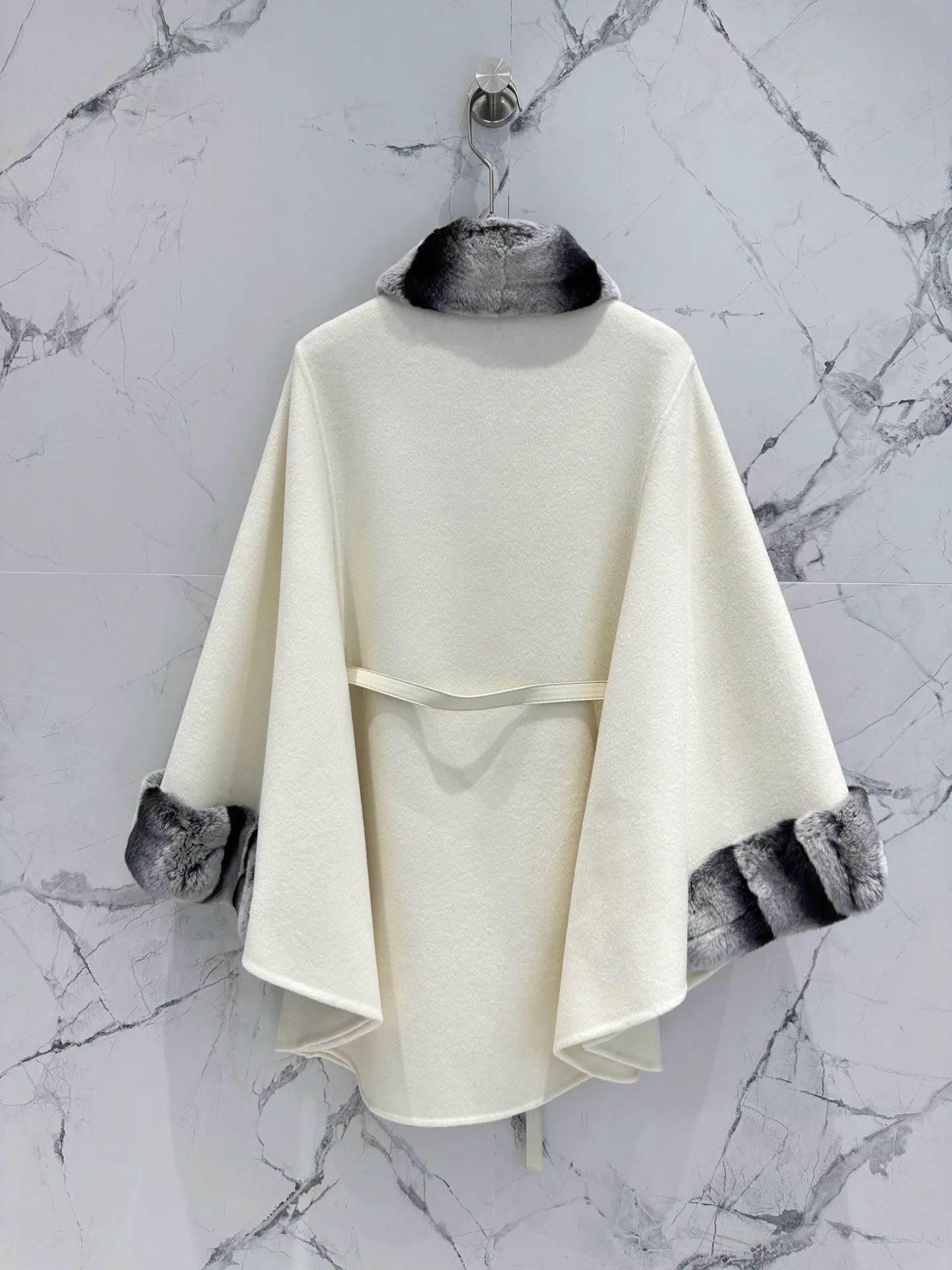 Women's Coats LORO PIANA 18513174