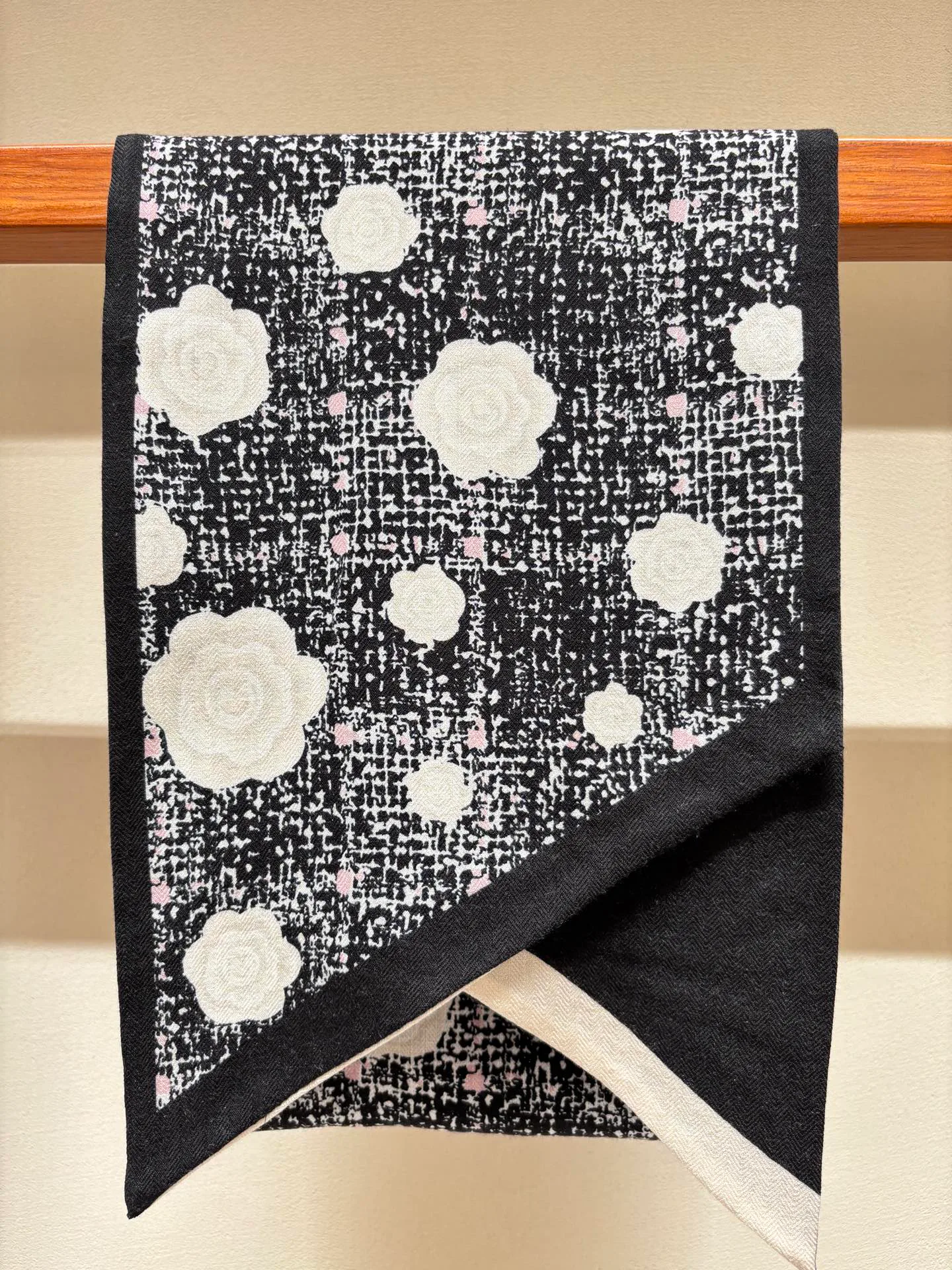 Scarves CHANEL 18093440