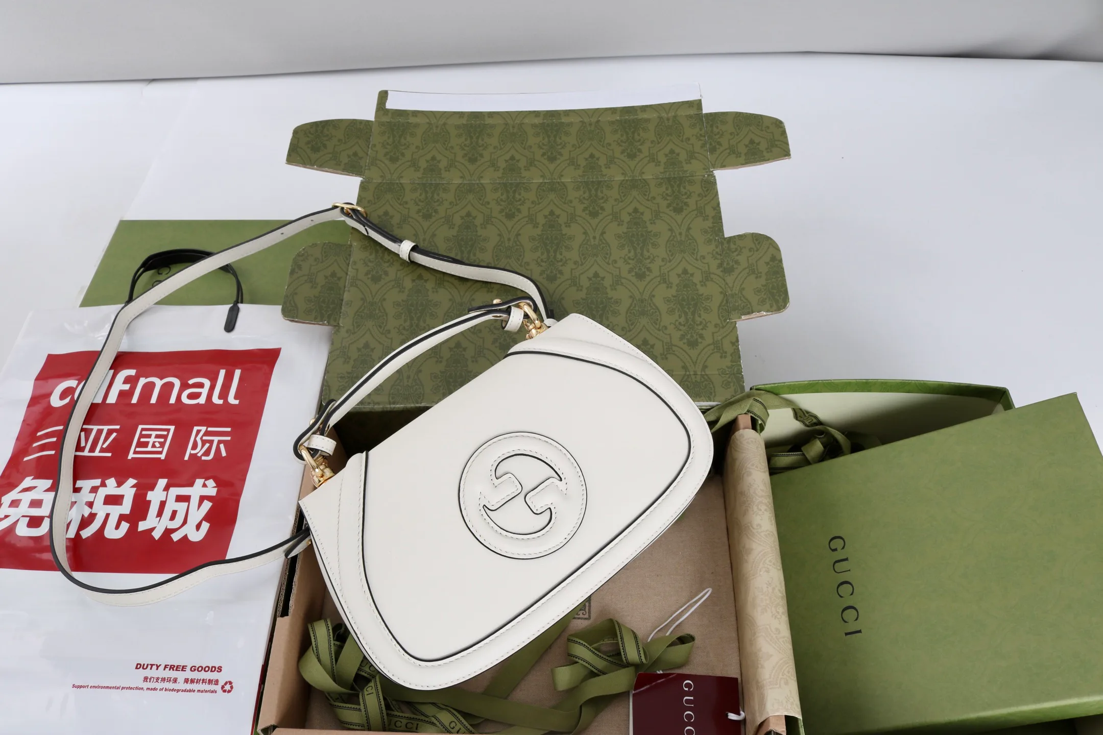 Women's Classic Handbags GUCCI 18065518