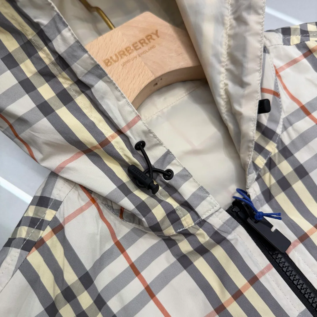 Men's Jackets And Down Jackets BURBERRY 18480315