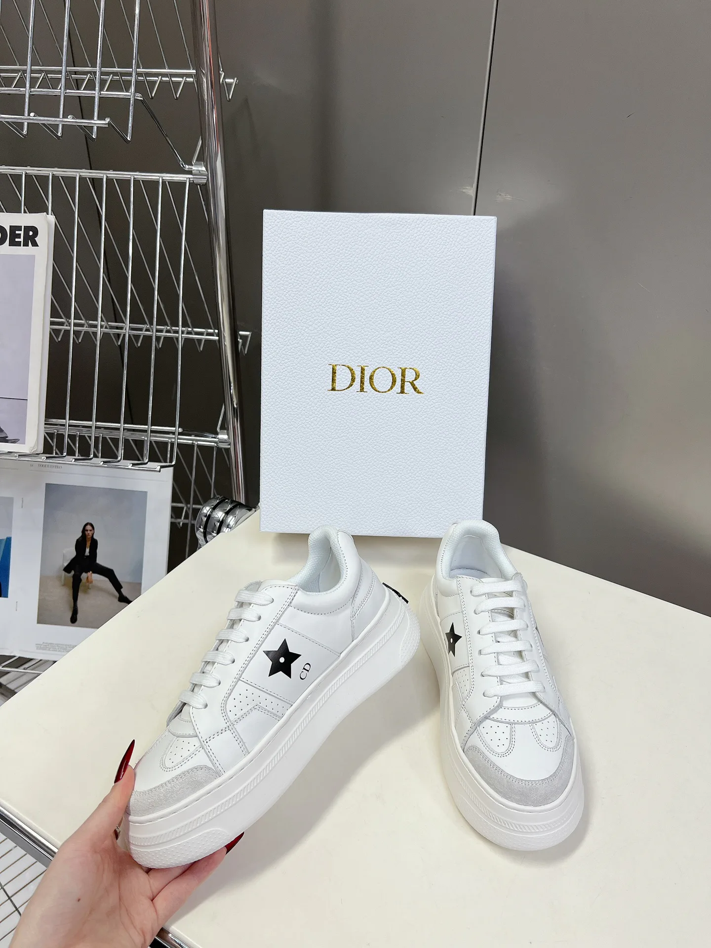 Women's Sneakers CHRISTIAN DIOR 18005357