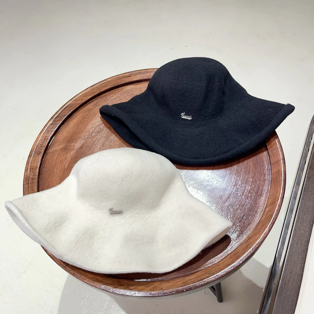 Hats GUCCI 17973795