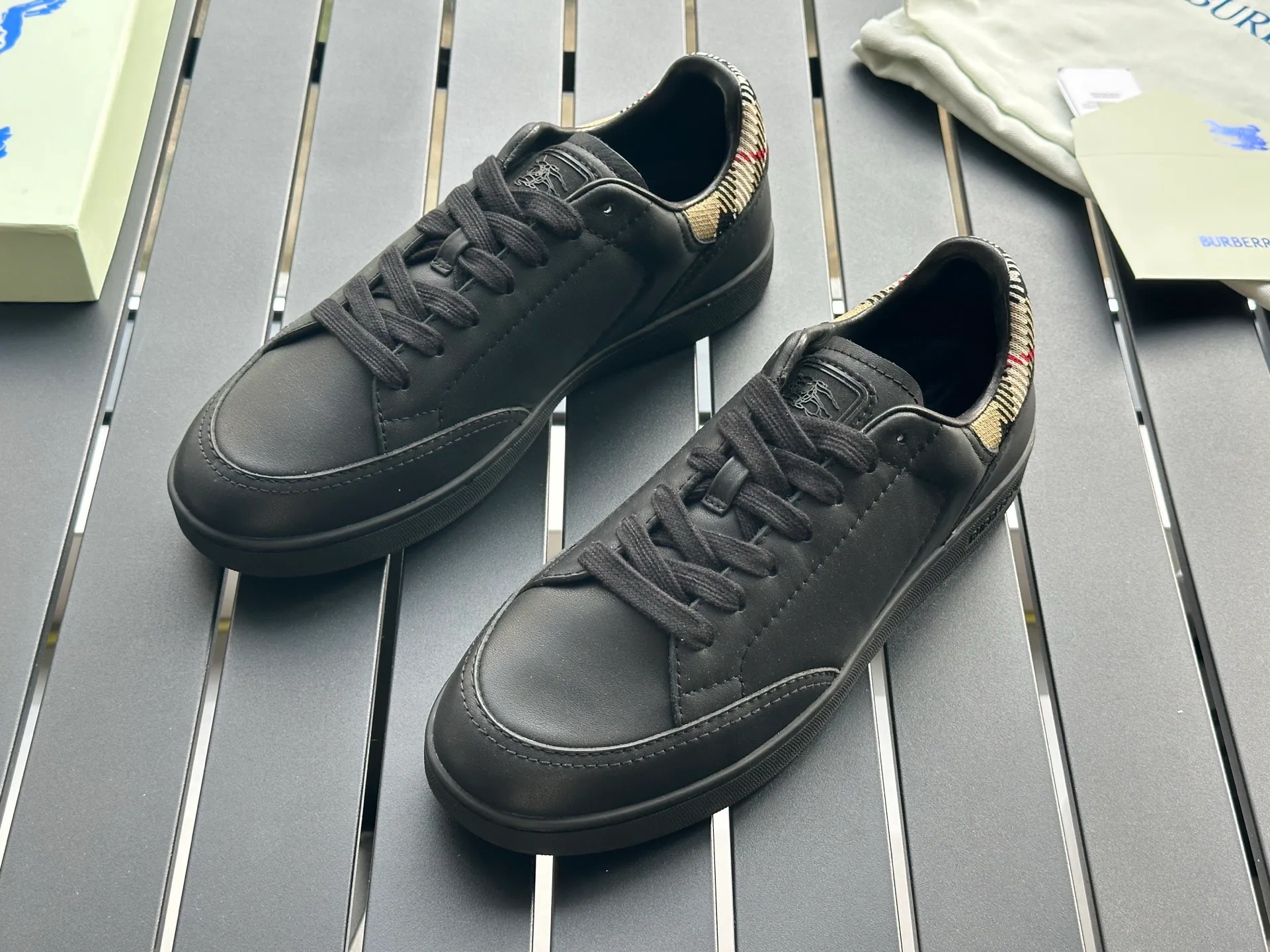Men's Sneakers BURBERRY 17420316