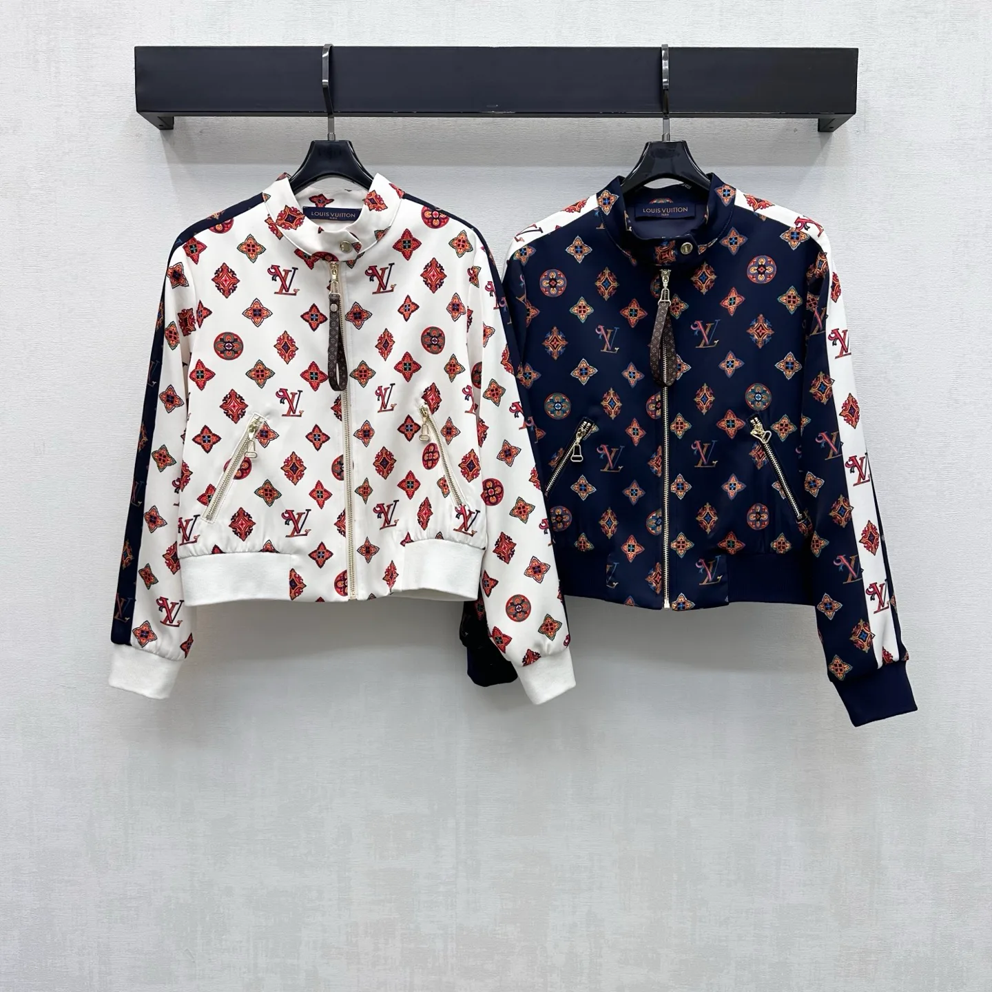 Men's Jackets And Down Jackets LOUIS VUITTON 17907726