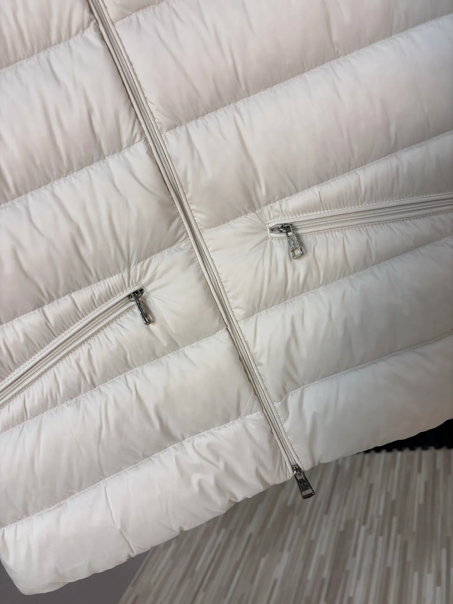 Women's Vests MONCLER 17944006