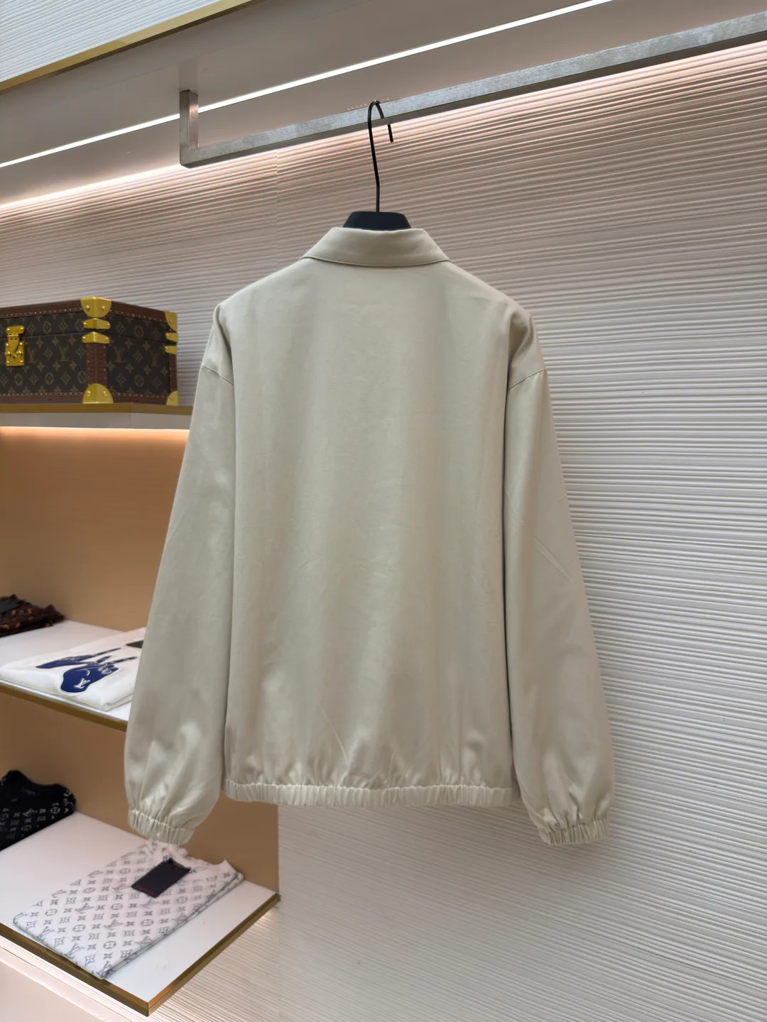 Men's Jackets And Down Jackets LOUIS VUITTON 18309048
