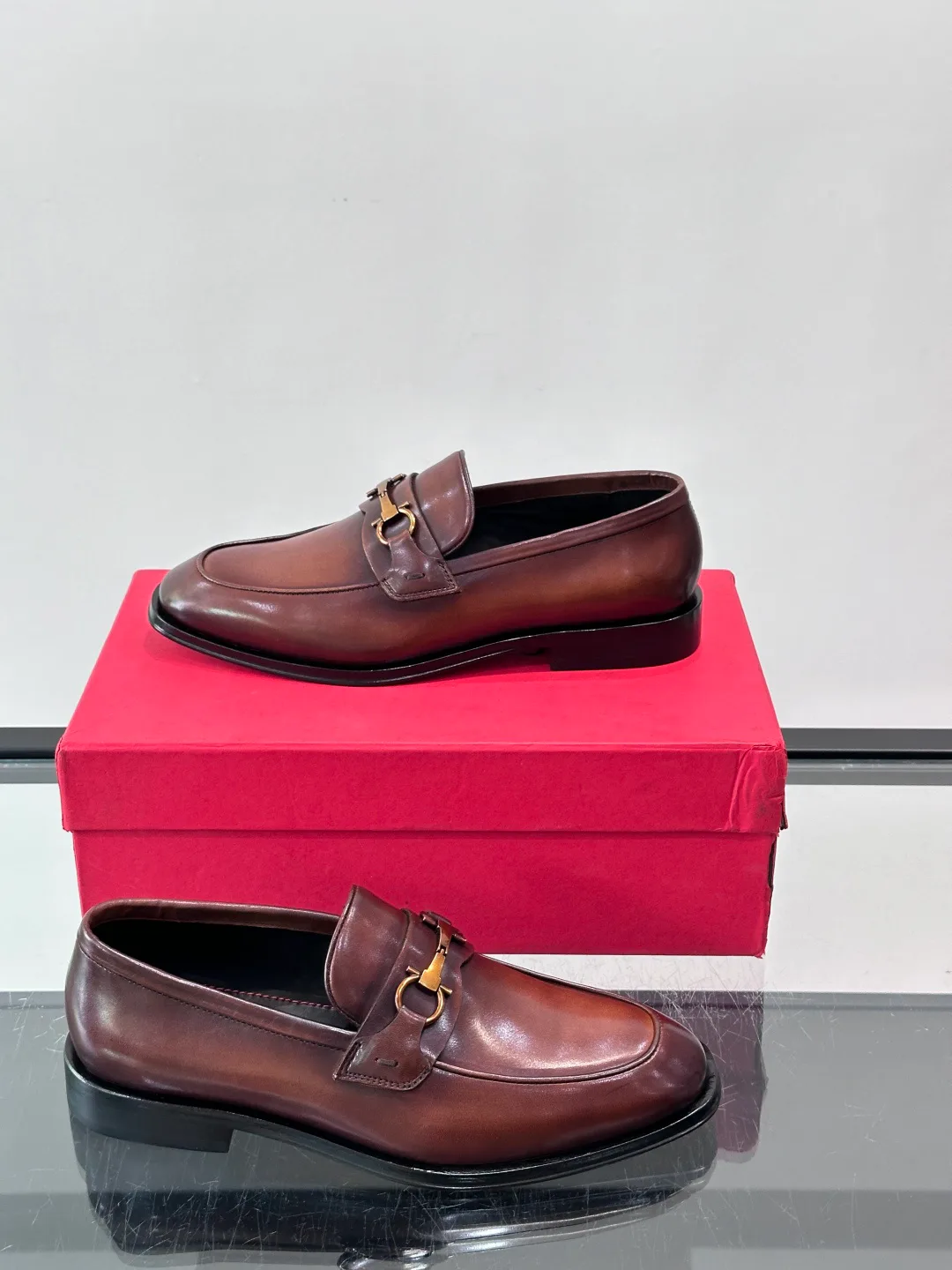 Men's Loafers And Dress Shoes SALVATORE FERRAGAMO 17514641