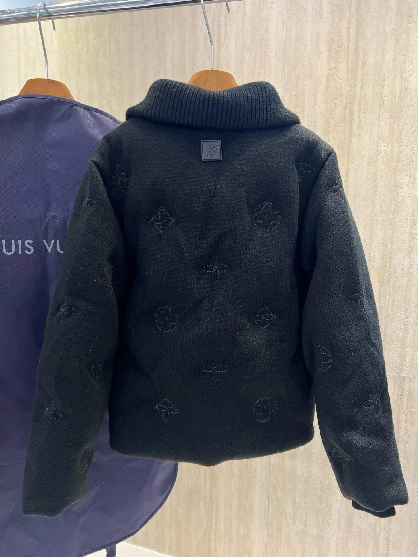 Men's Jackets And Down Jackets LOUIS VUITTON 18231203
