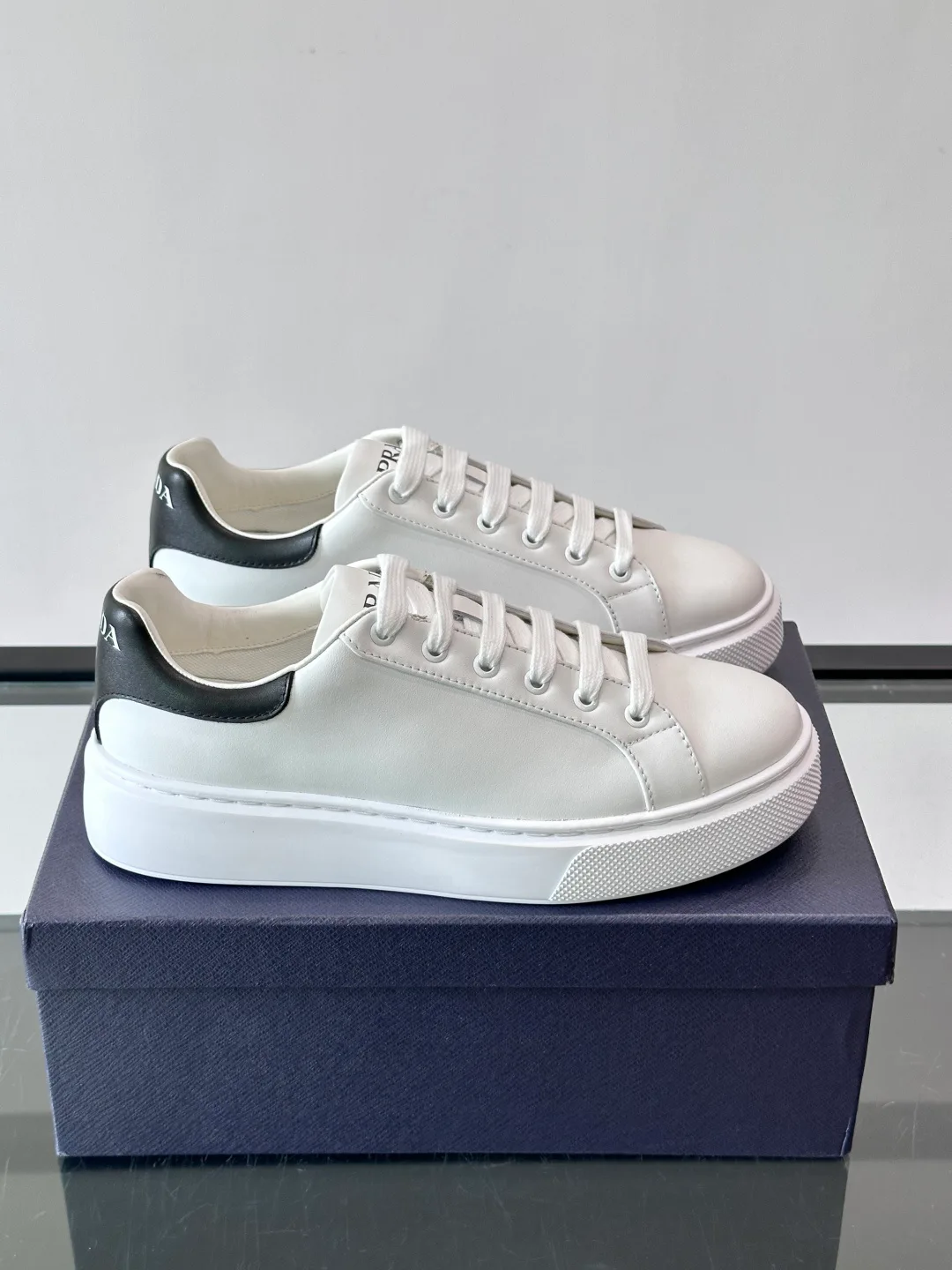 Men's Sneakers PRADA 17588528