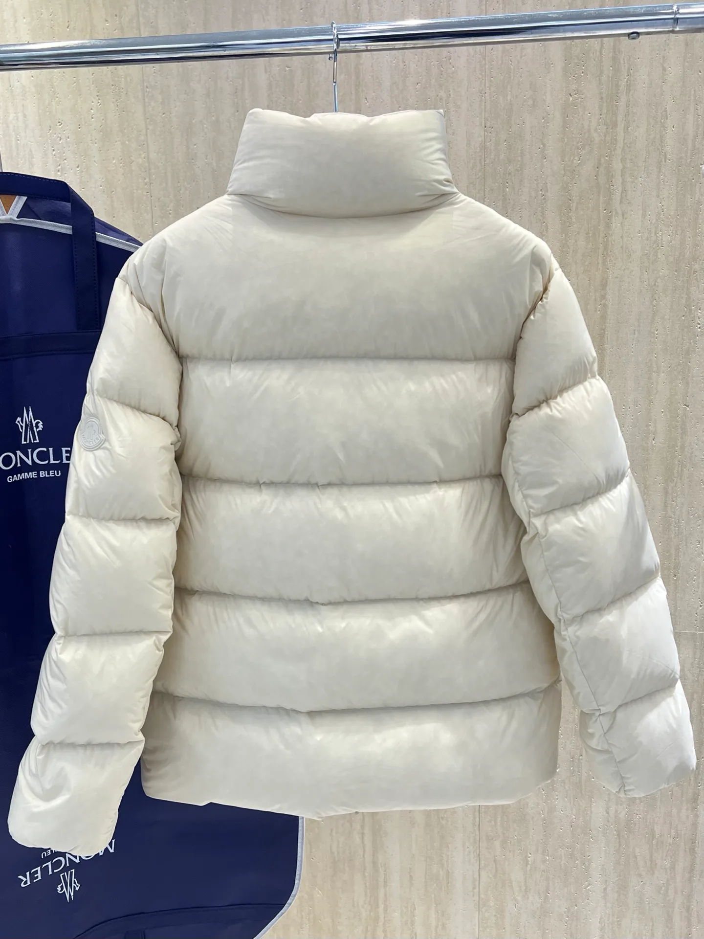 Men's Jackets And Down Jackets MONCLER 18231559