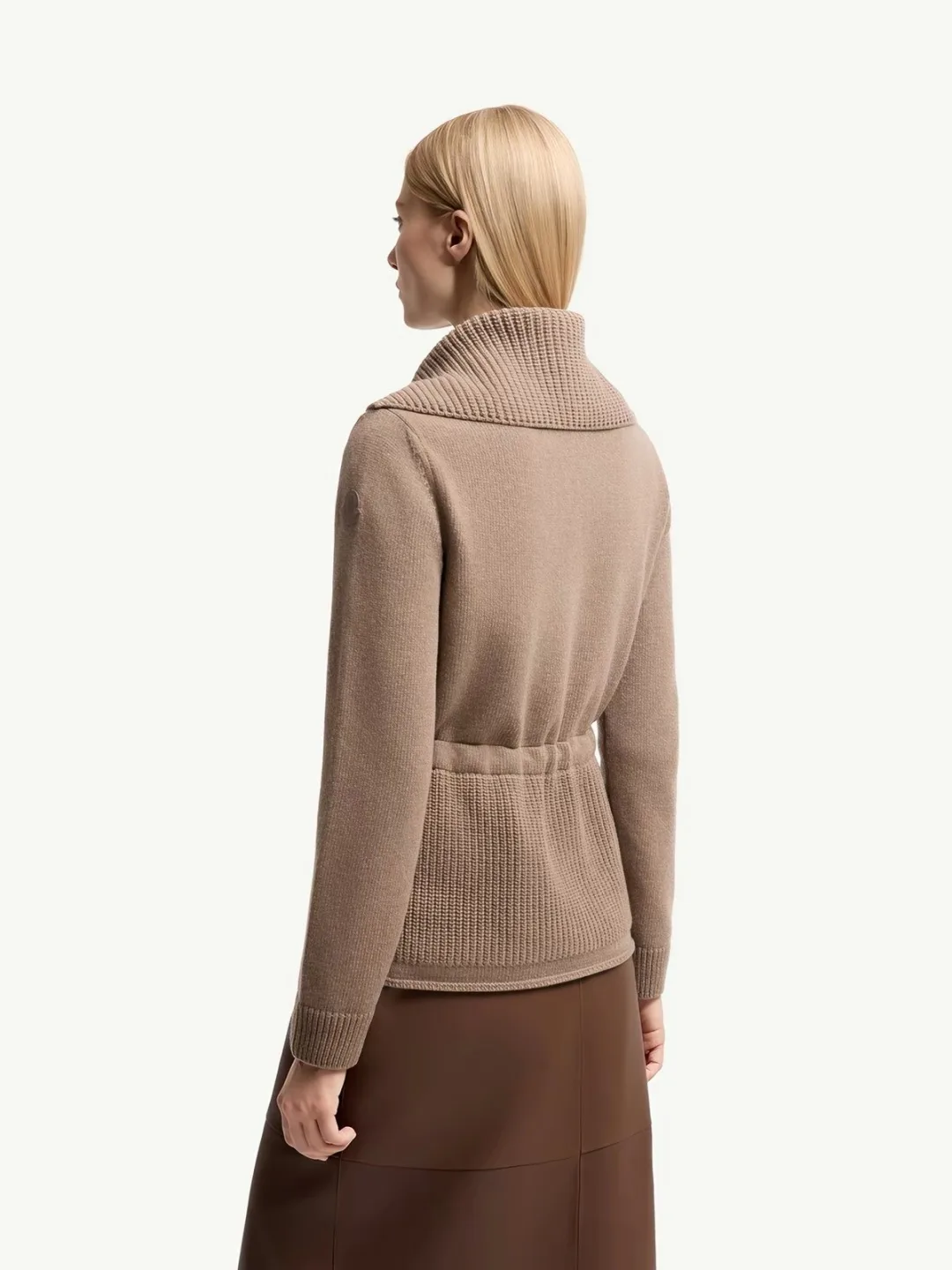 Women's Jackets And Down Jackets MONCLER 18248293