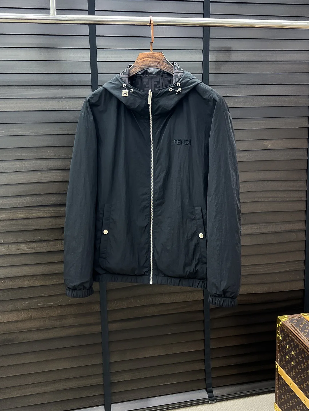 Куртки И Пуховики Мужские Fendi 18596557