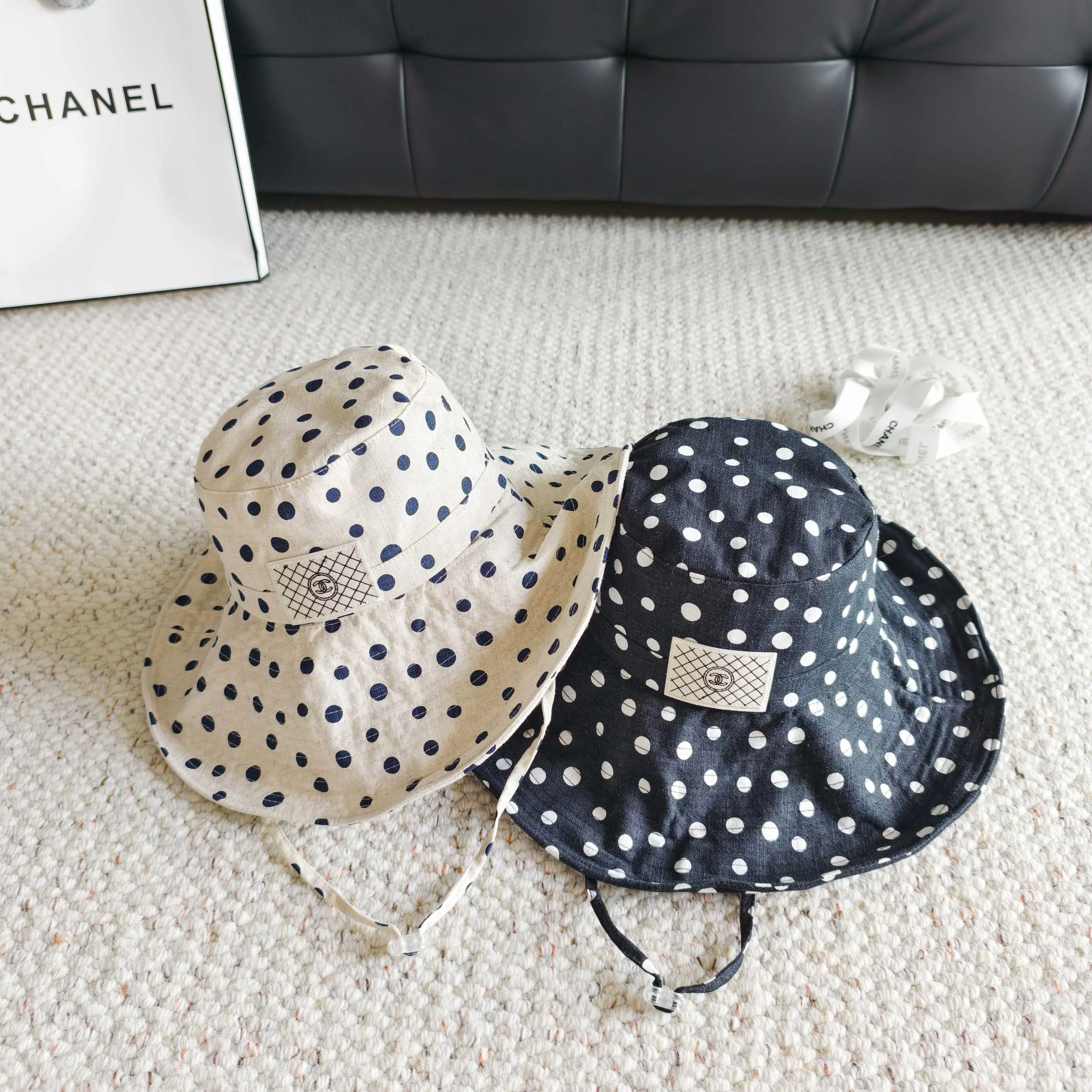 Hats CHANEL 17498317