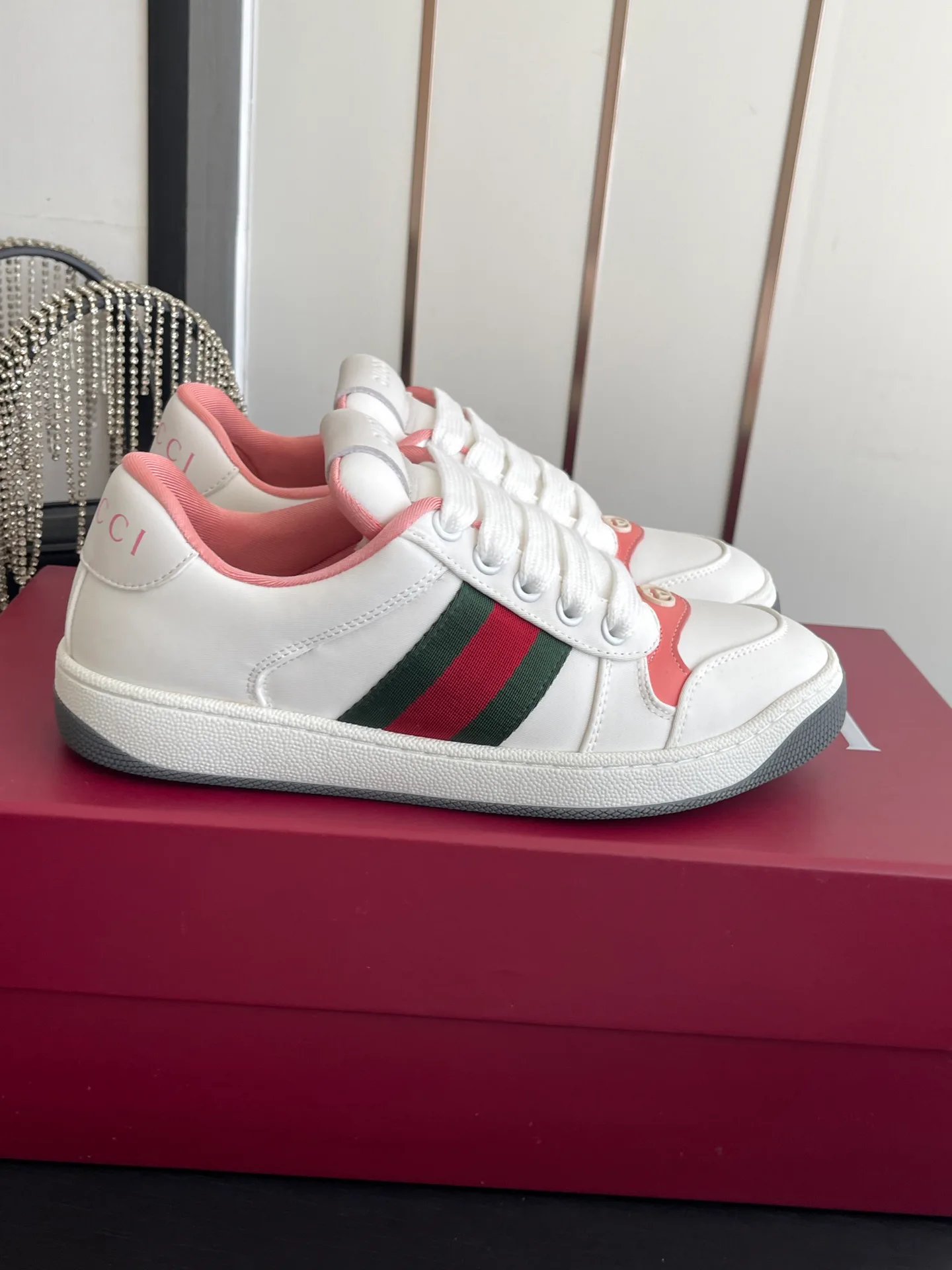 Кроссовки Женские Gucci 18582904