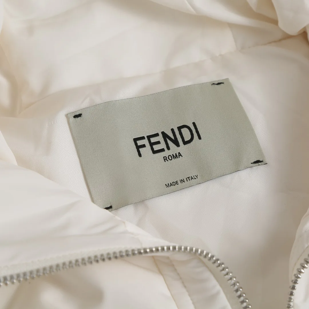 Women's Jackets And Down Jackets FENDI 18048551