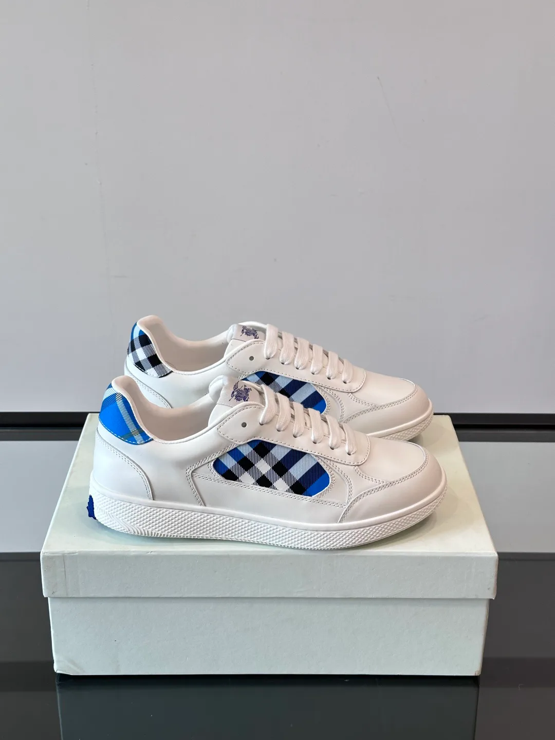 Men's Sneakers BURBERRY 18535695