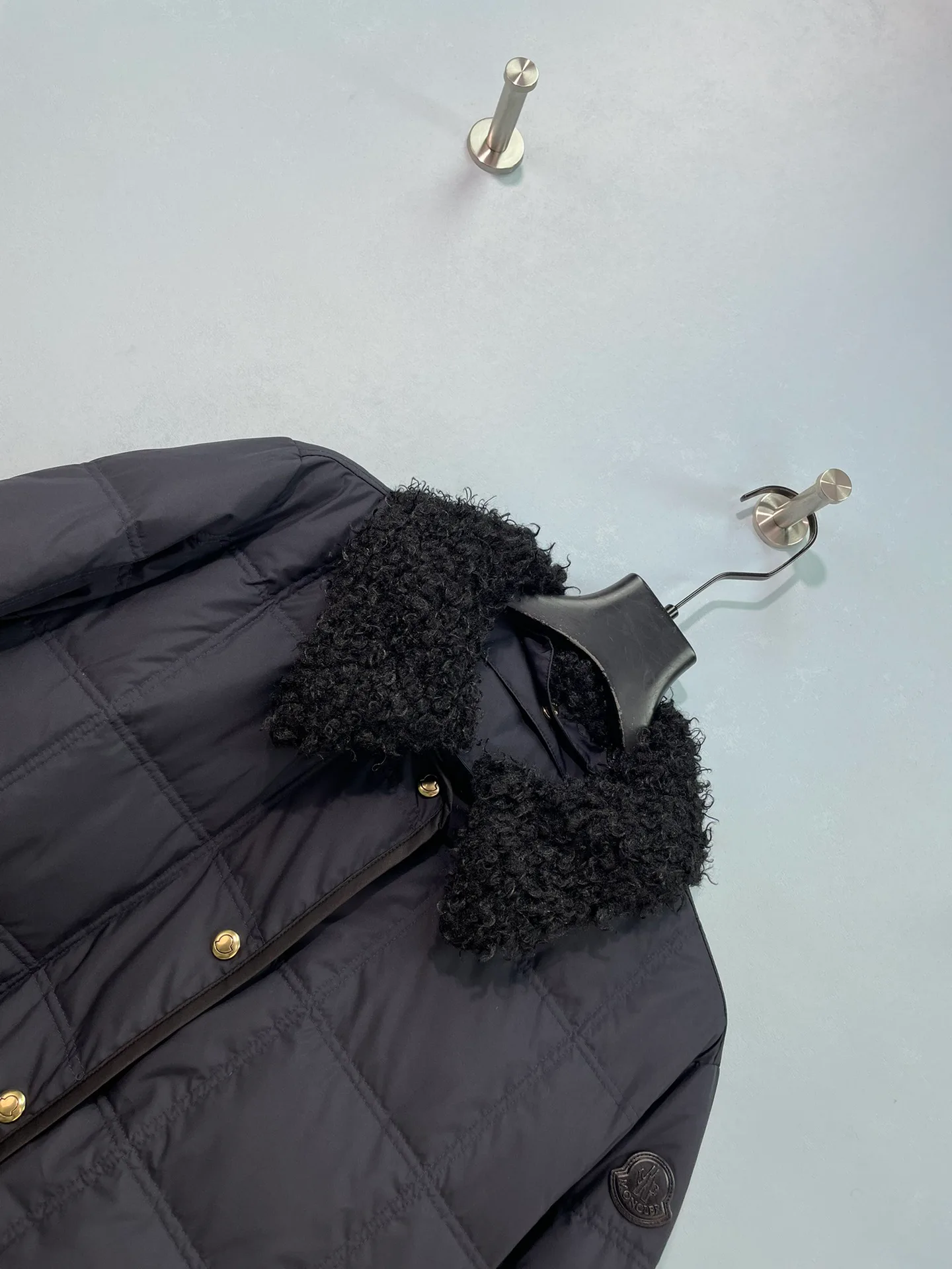 Women's Jackets And Down Jackets MONCLER 17913398