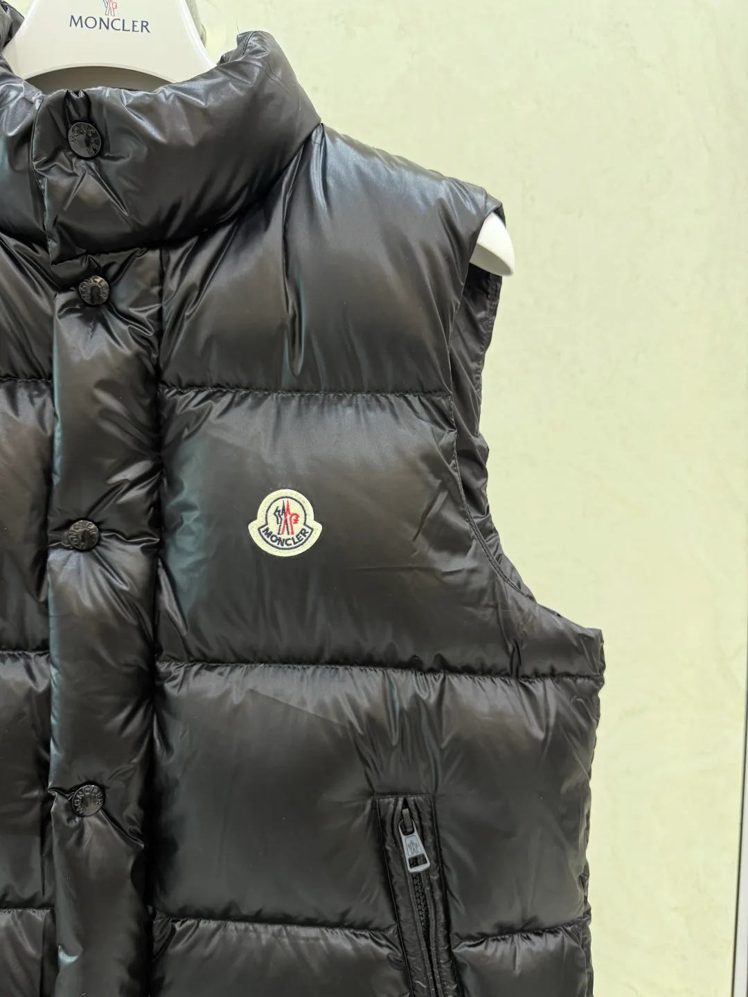 Women's Vests MONCLER 18052717