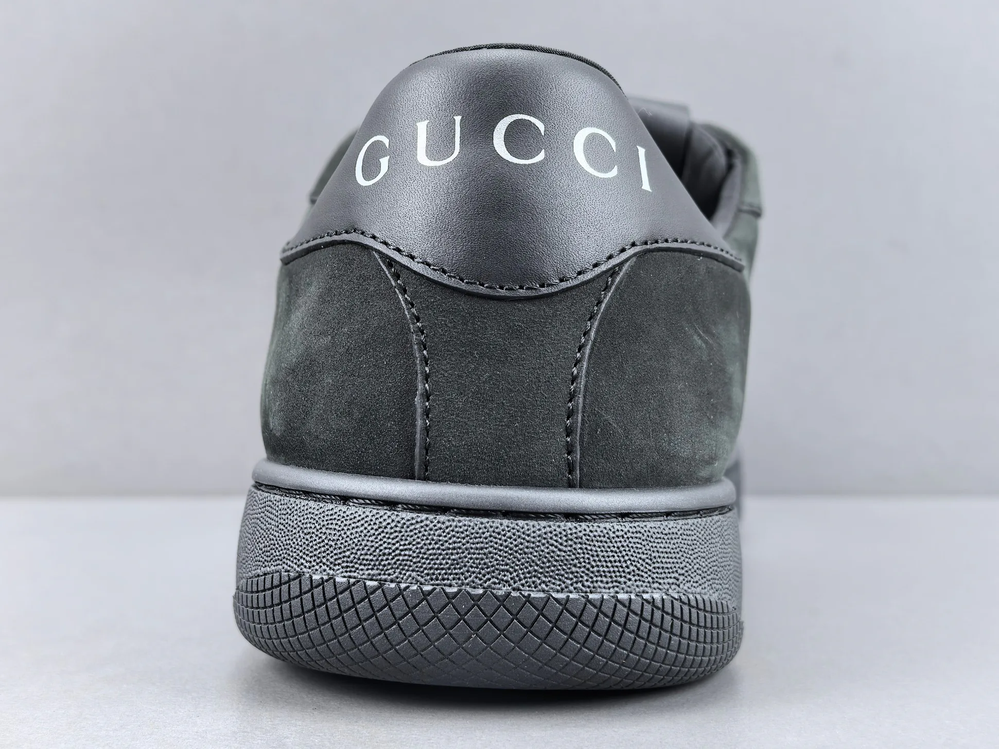 Women's Sneakers GUCCI 18552276