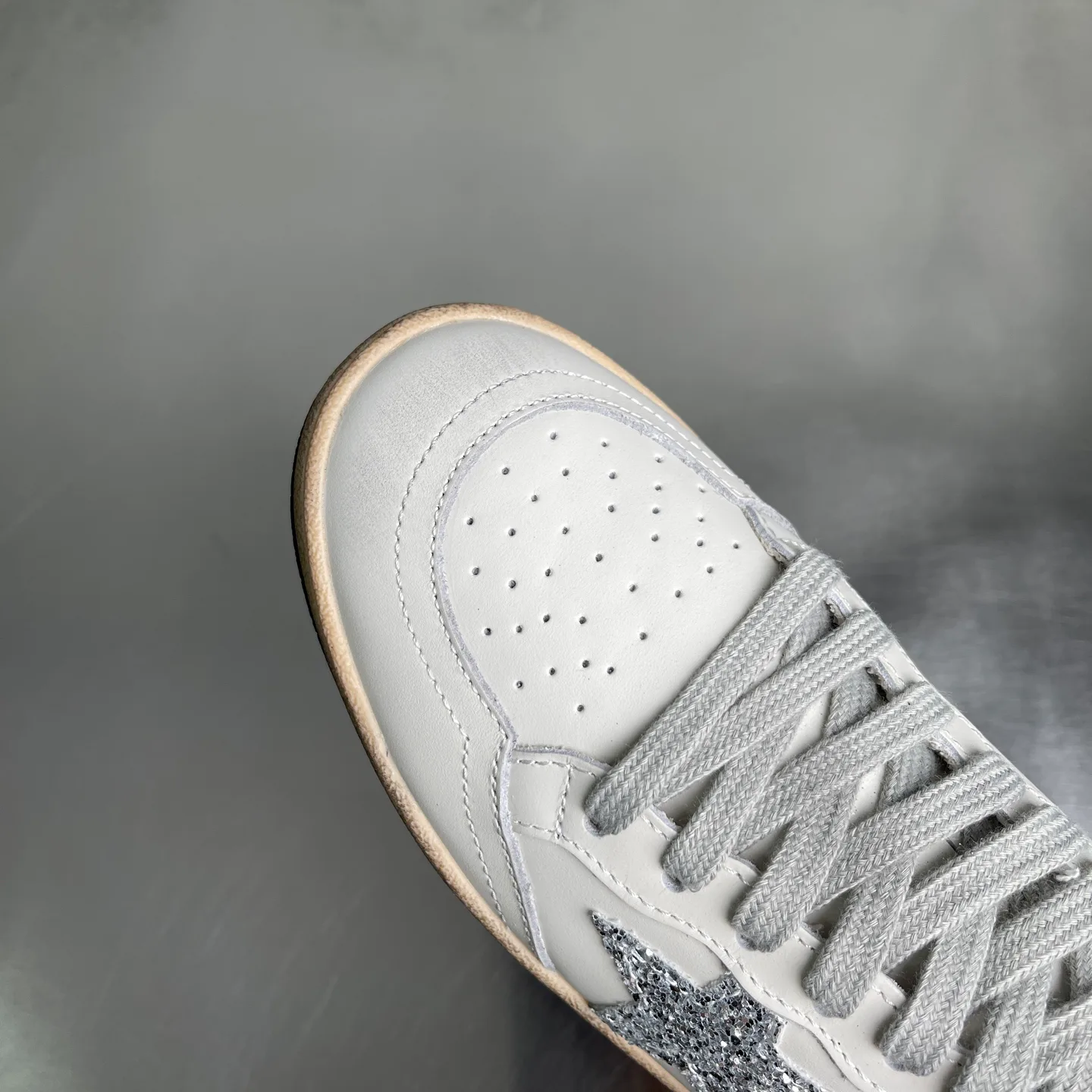 Women's Sneakers GOLDEN GOOSE 18039606