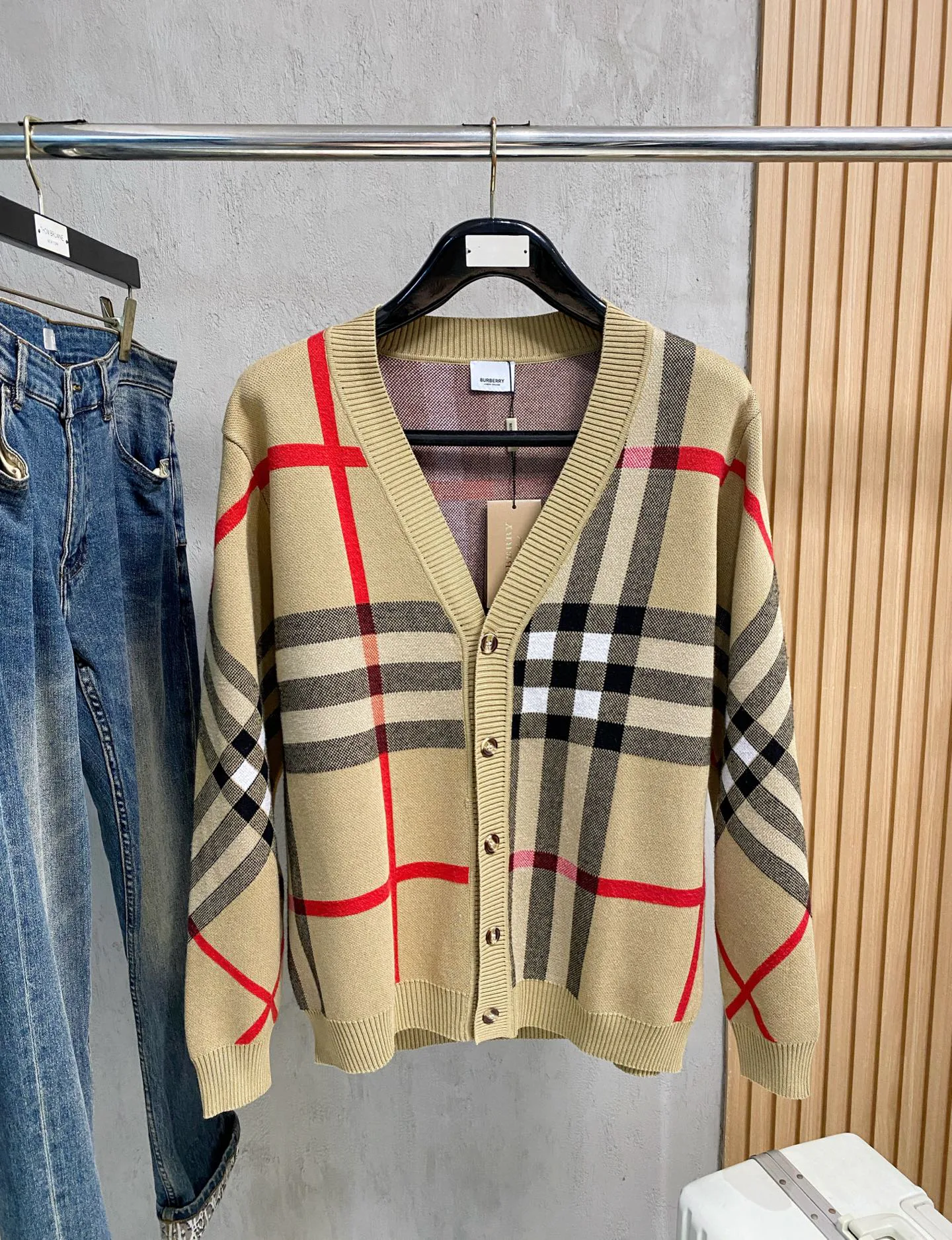 Men's Jumpers And Sweaters BURBERRY 18098127