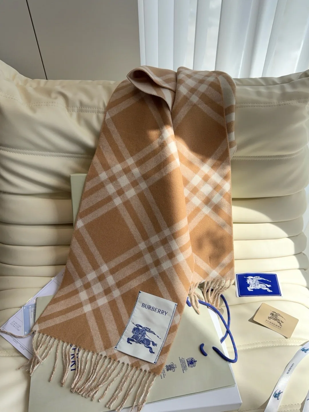Scarves BURBERRY 17911094