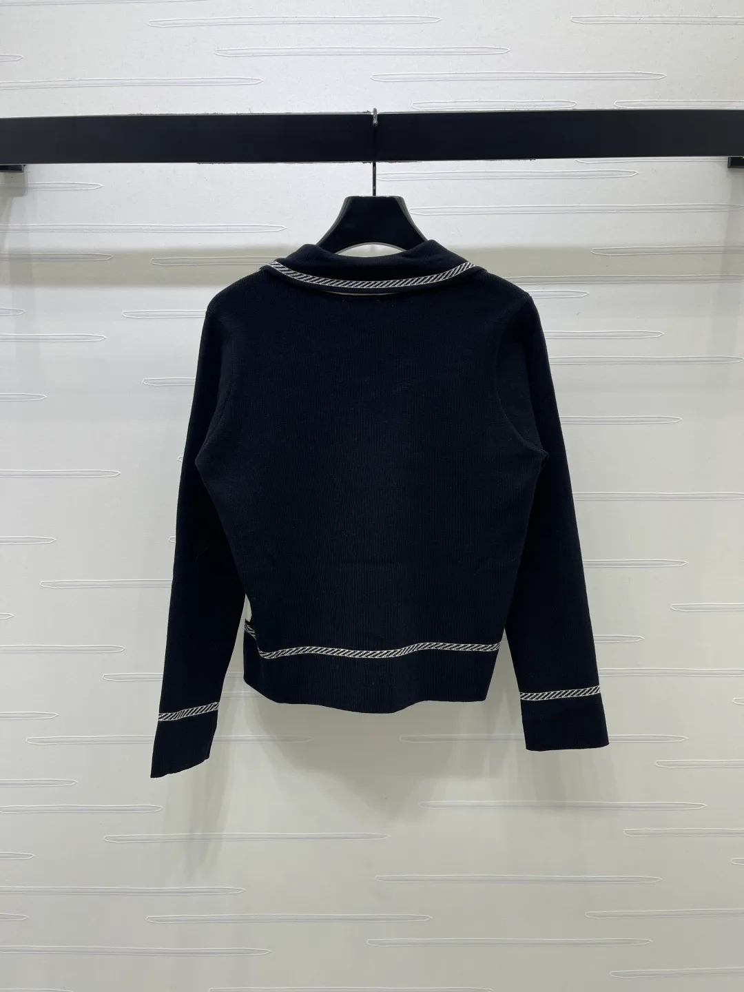 Women's Jumpers And Sweaters CHANEL 18234183