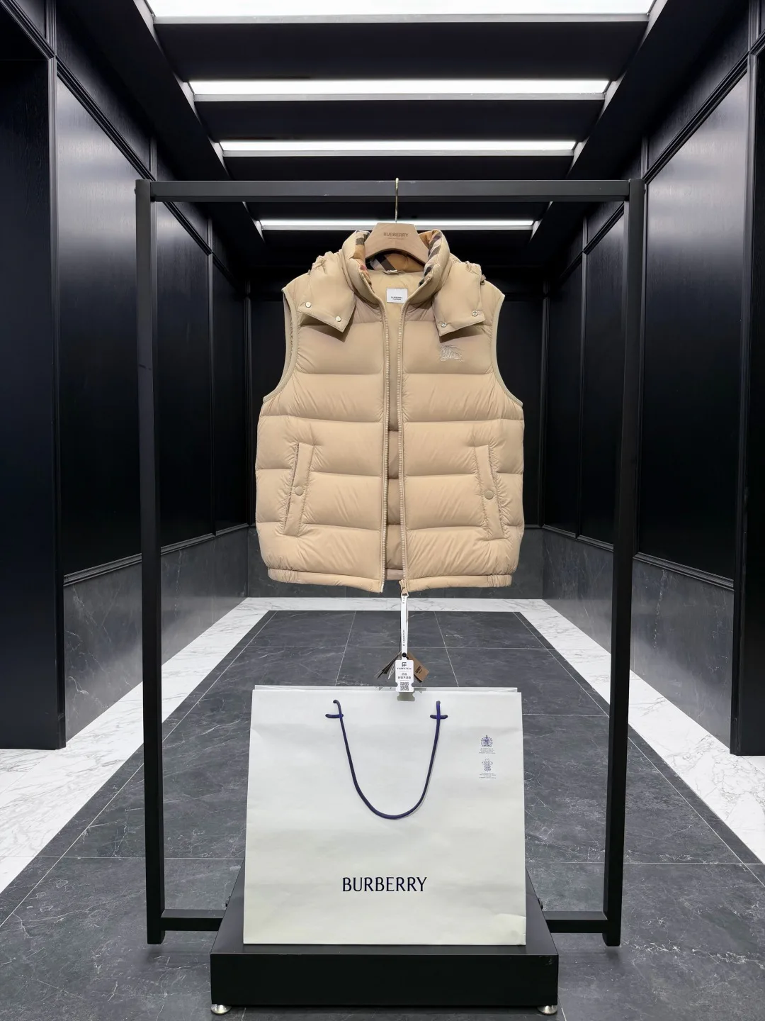 Men's Vests BURBERRY 18416857
