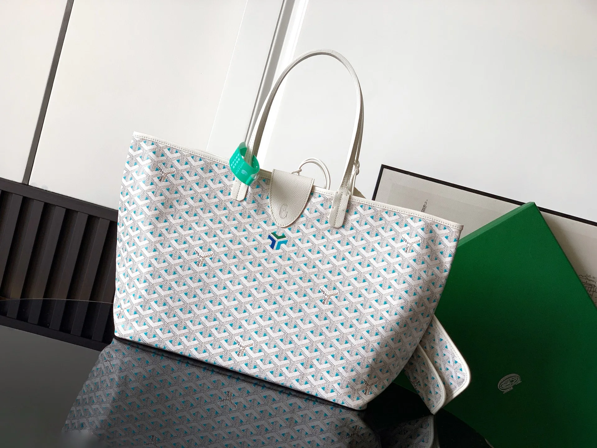 Классические Сумки Женские Goyard 18676135